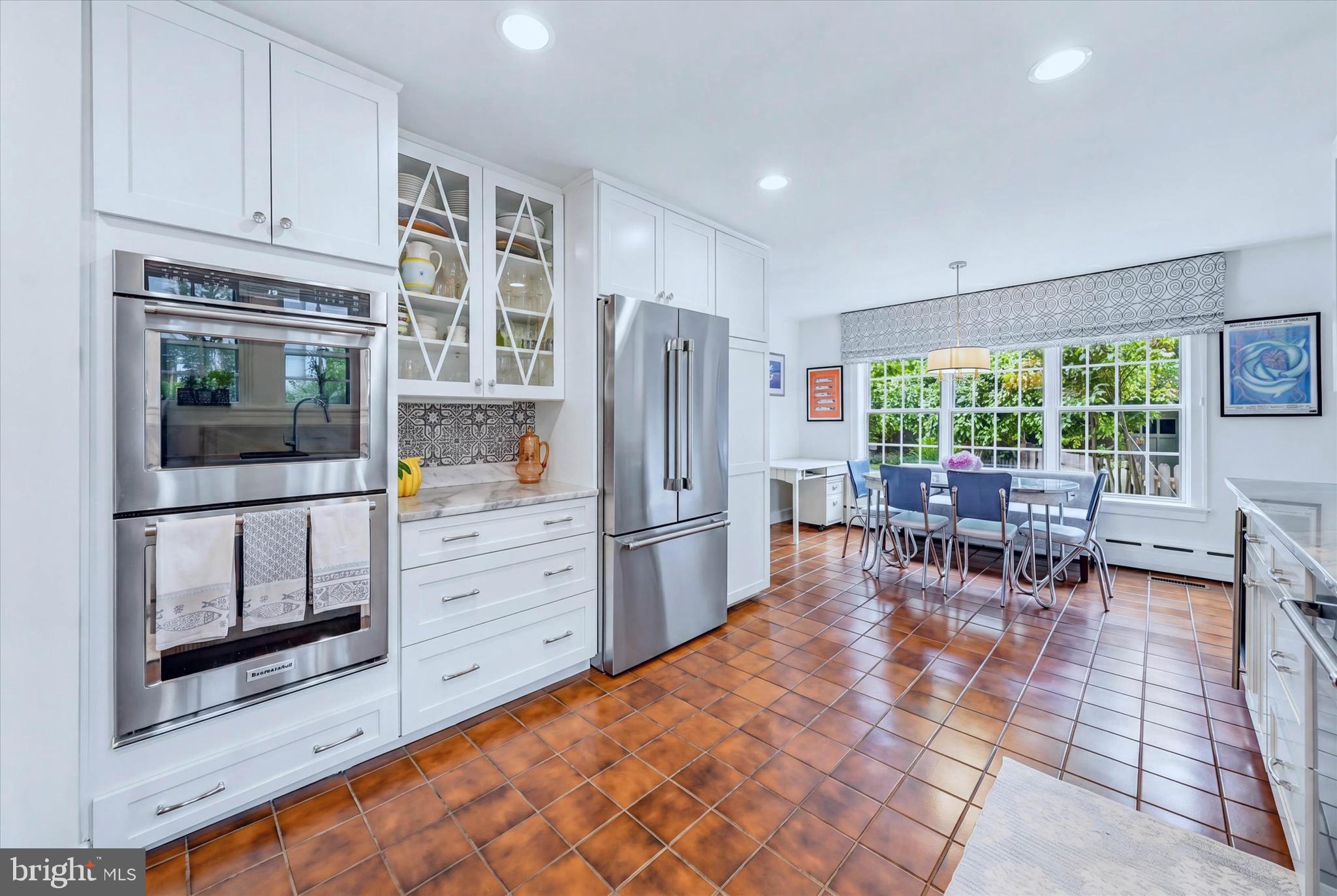WAWASET PARK - Residential