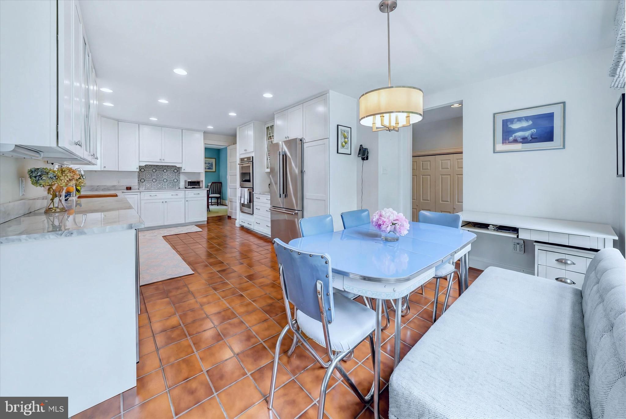 WAWASET PARK - Residential