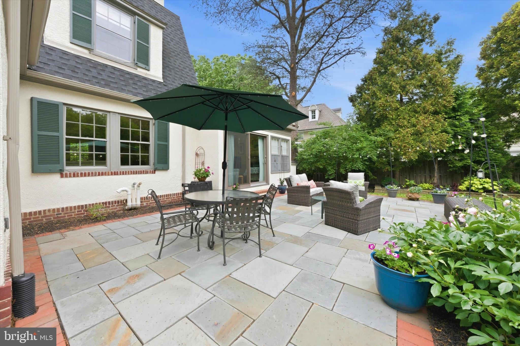 WAWASET PARK - Residential