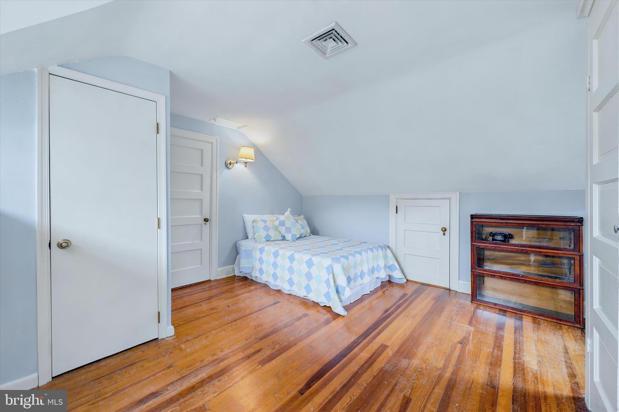 WAWASET PARK - Residential