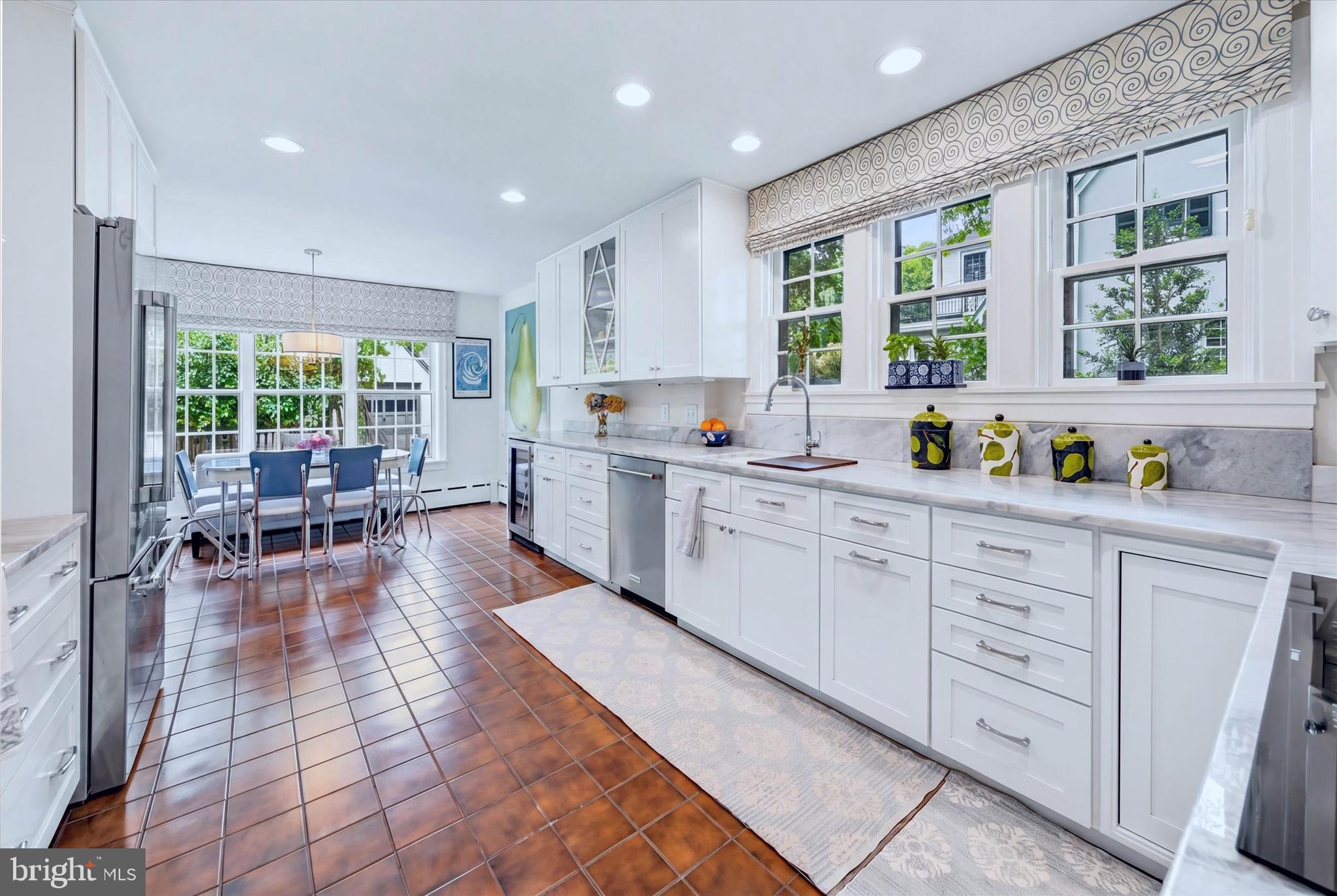 WAWASET PARK - Residential