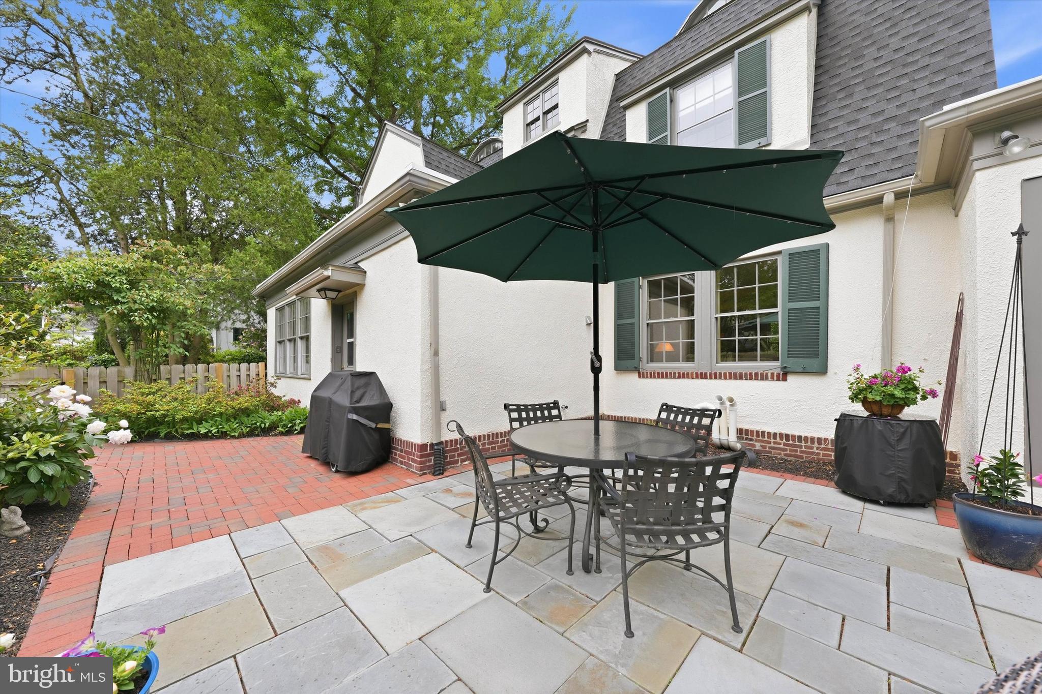 WAWASET PARK - Residential