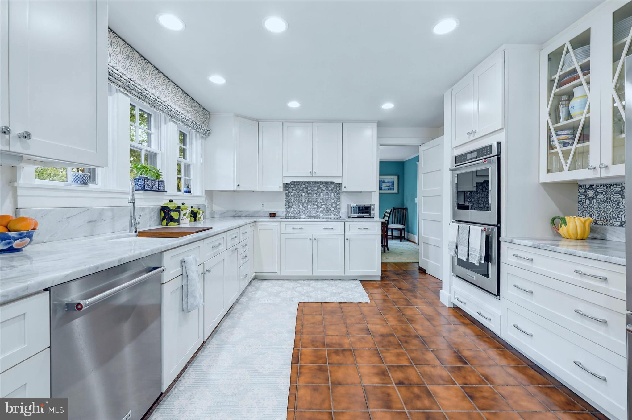WAWASET PARK - Residential