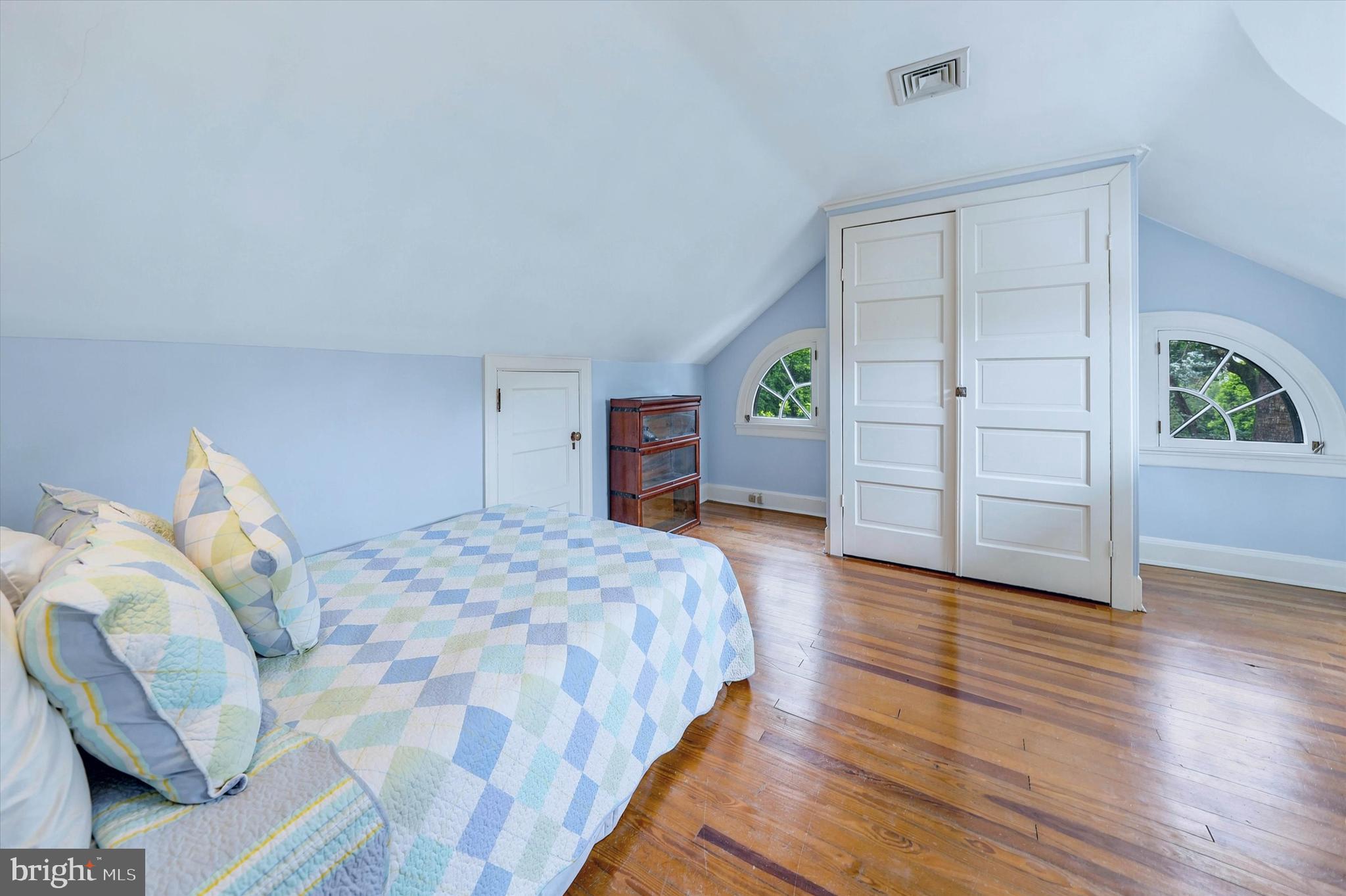 WAWASET PARK - Residential