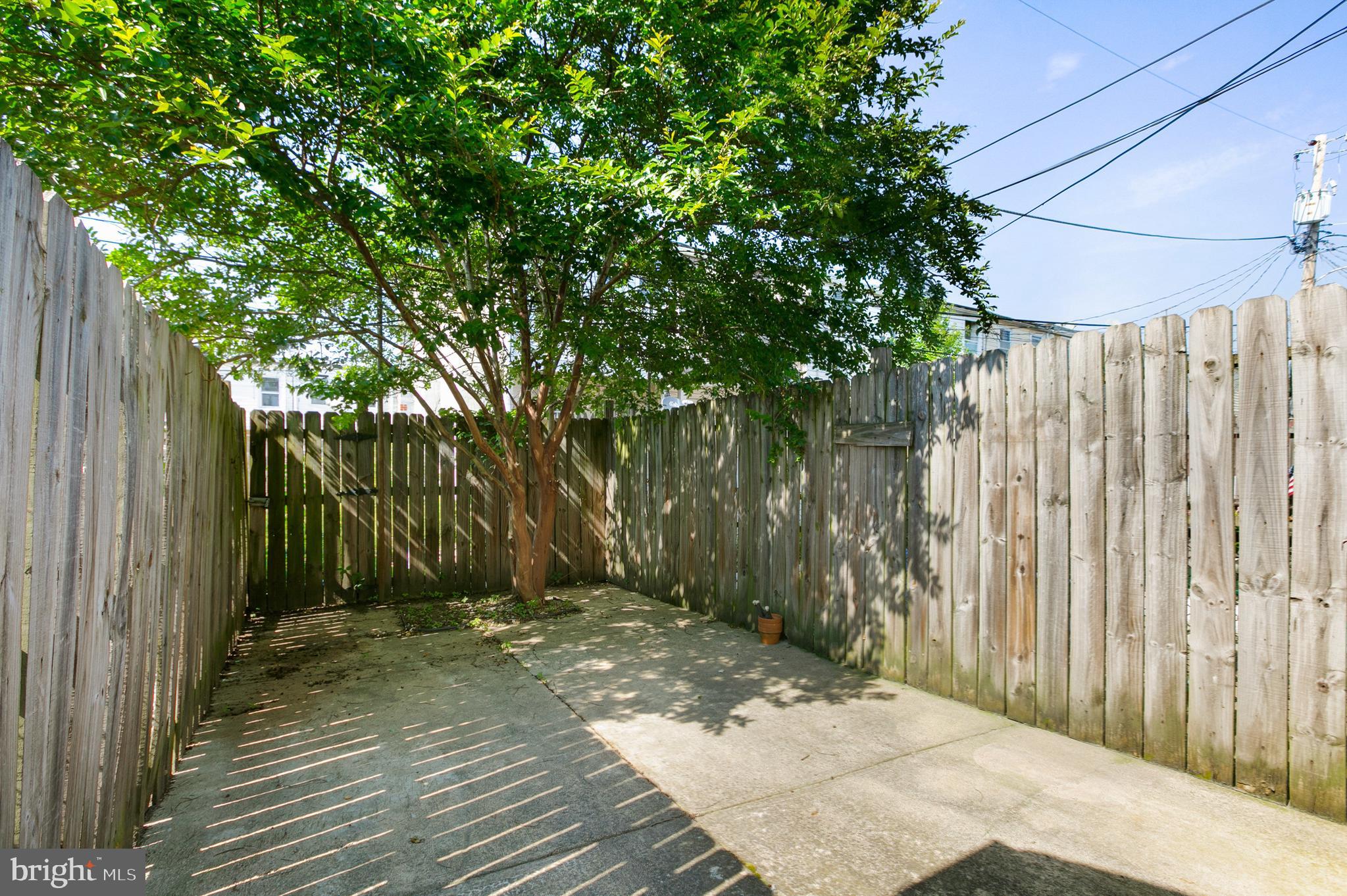 HIGHLANDTOWN - Residential Lease