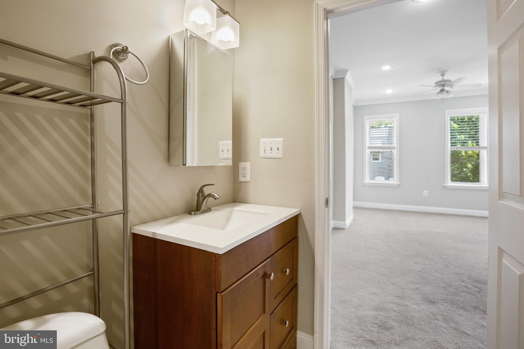 HIGHLANDTOWN - Residential Lease