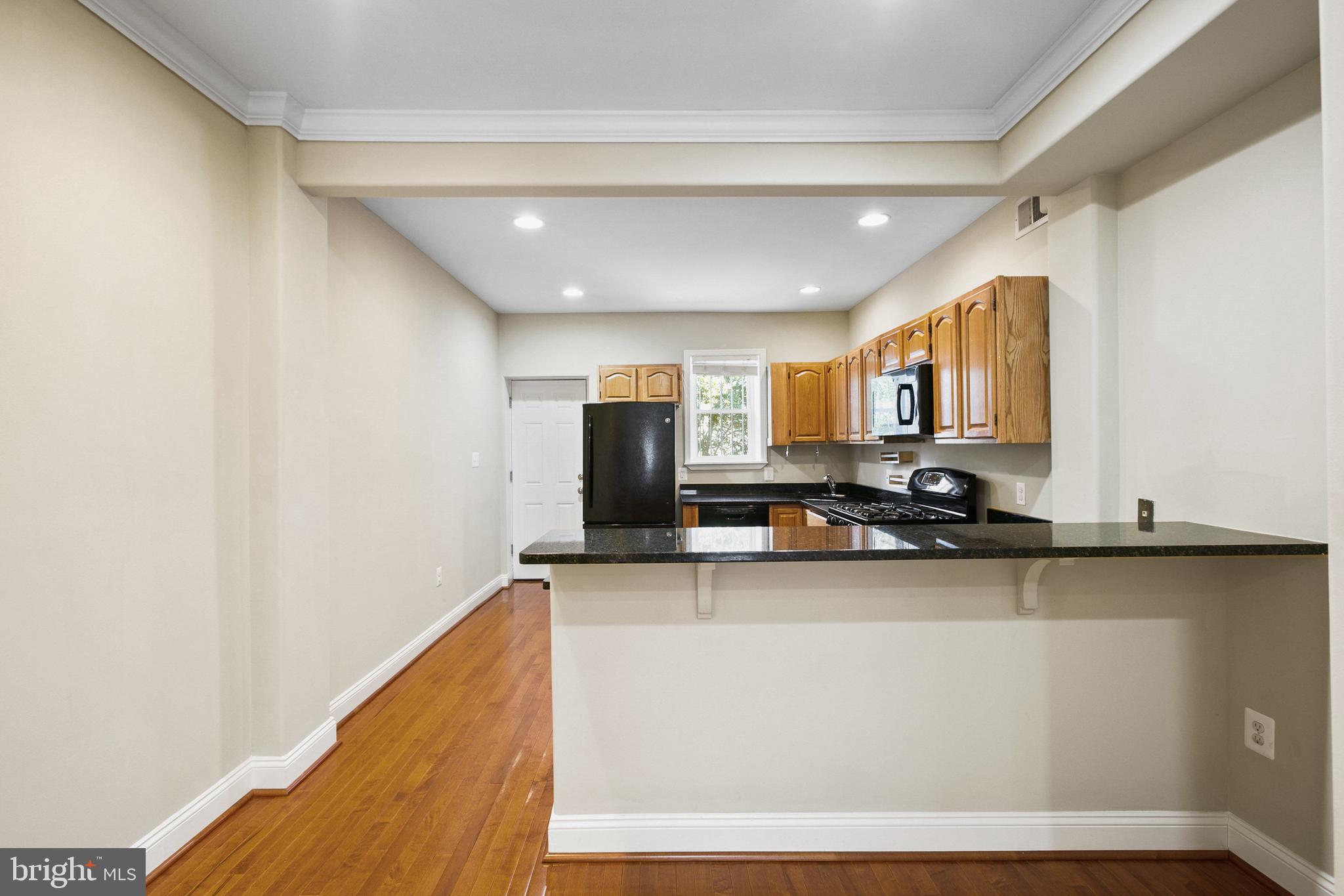 HIGHLANDTOWN - Residential Lease