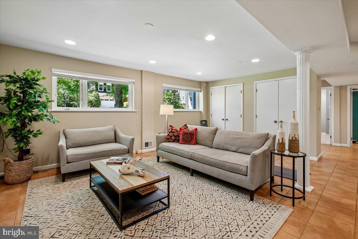 BANNOCKBURN - Residential