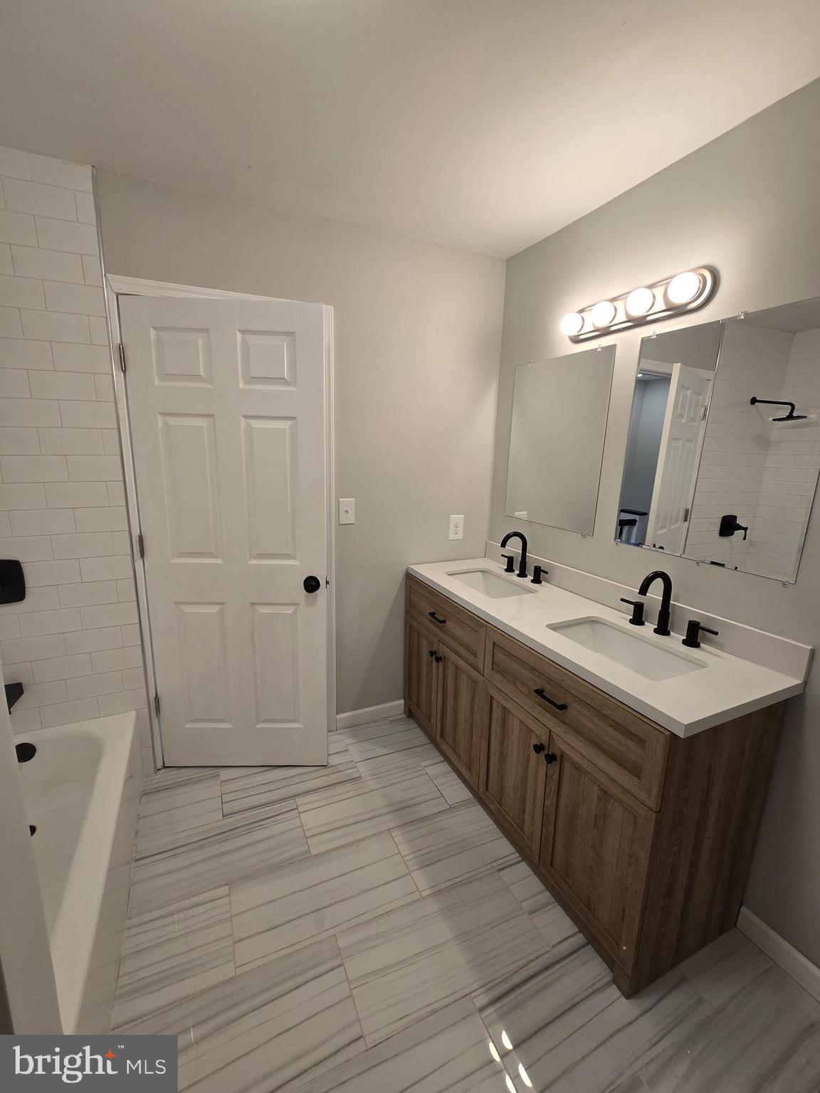 GERMANTOWN (EAST) - Residential