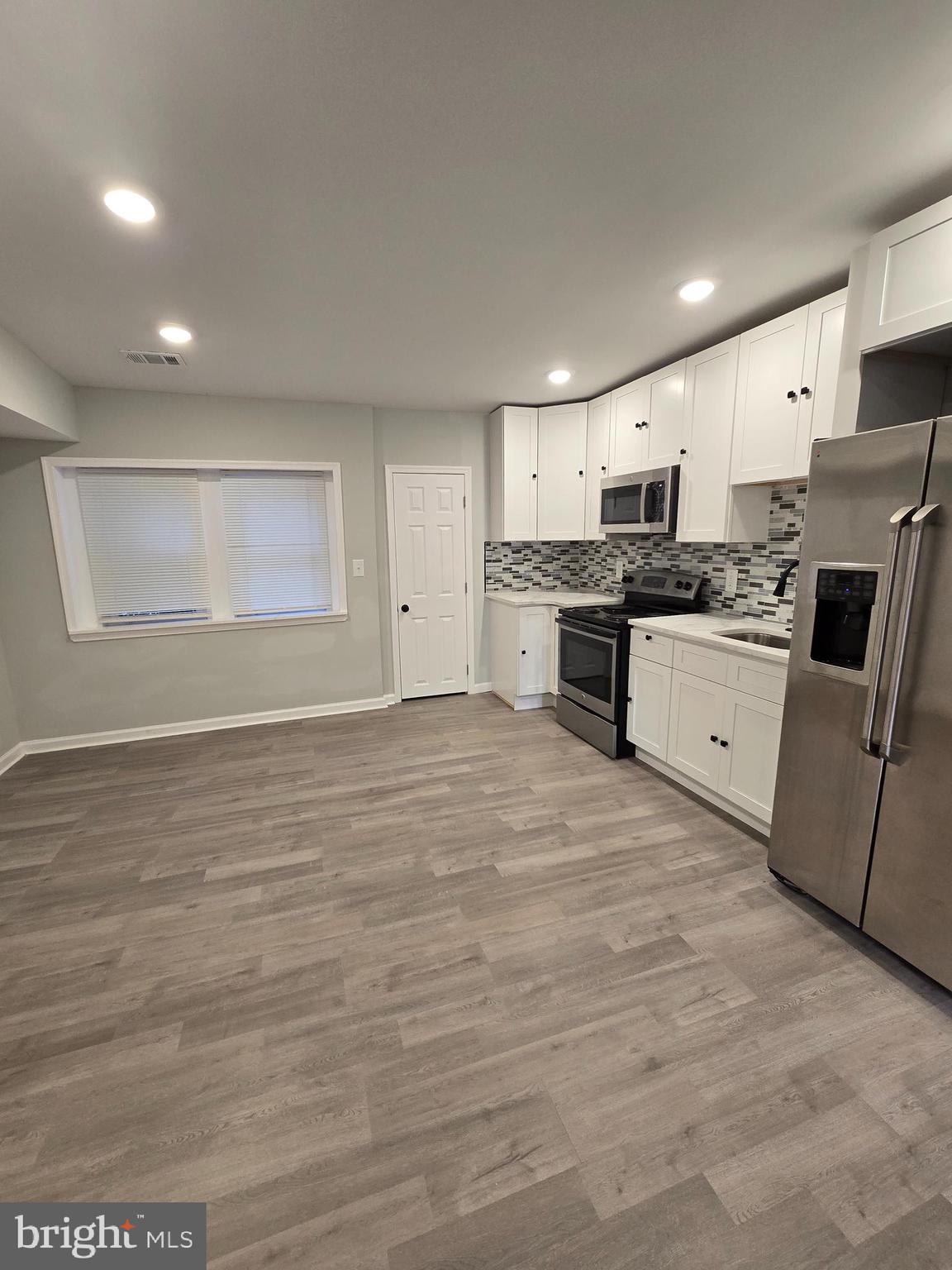 GERMANTOWN (EAST) - Residential