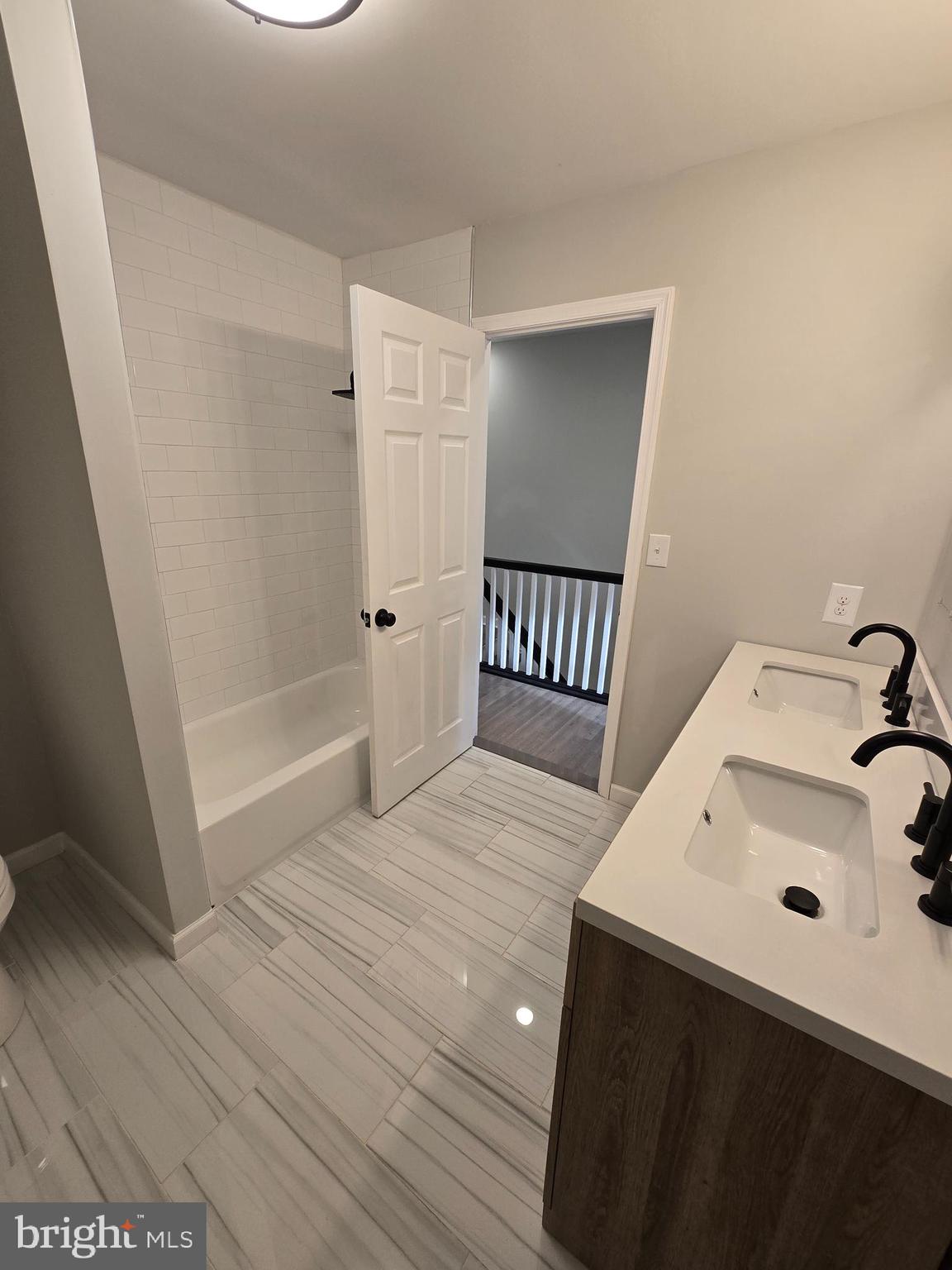 GERMANTOWN (EAST) - Residential