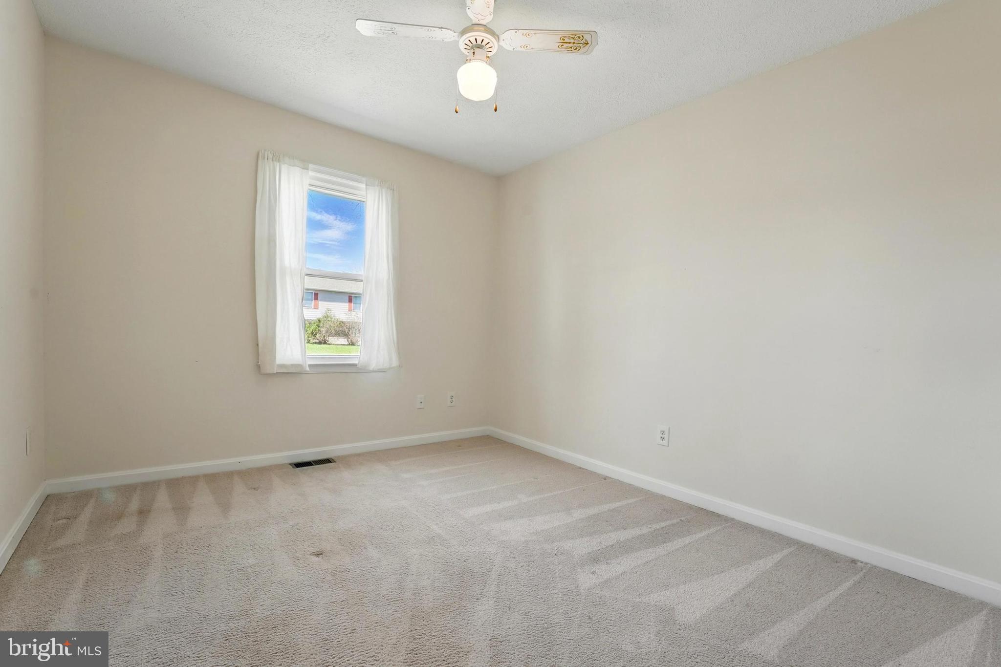 MEADOWBROOKE - Residential