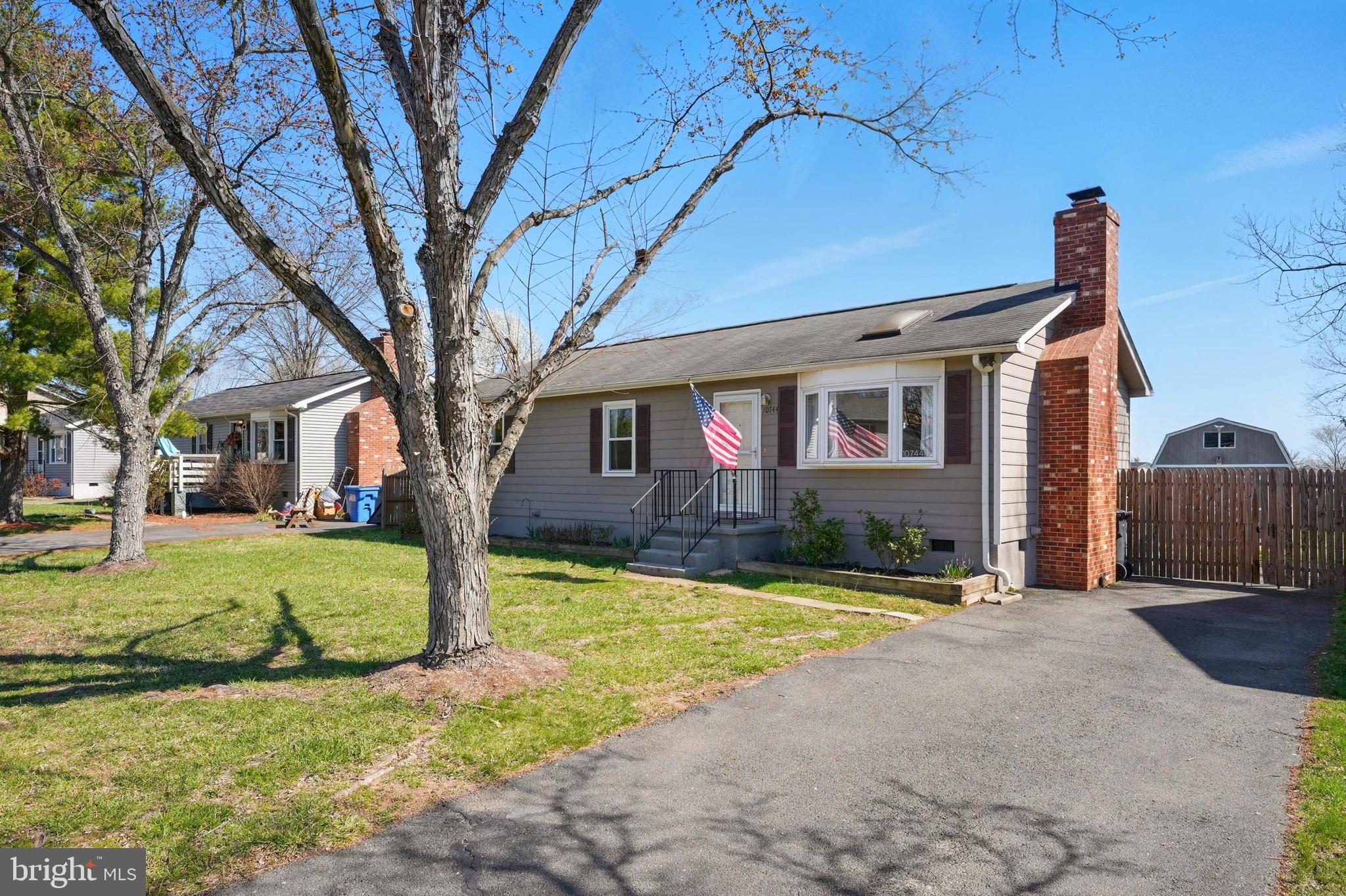 MEADOWBROOKE - Residential