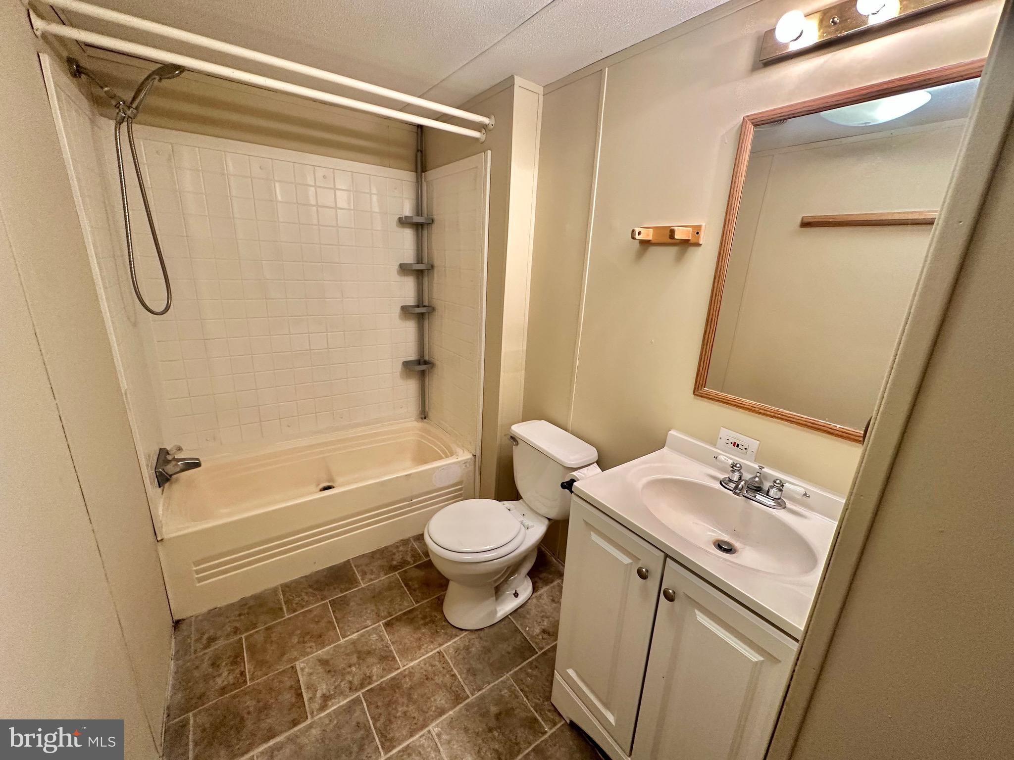 HOLTWOOD MHP - Residential