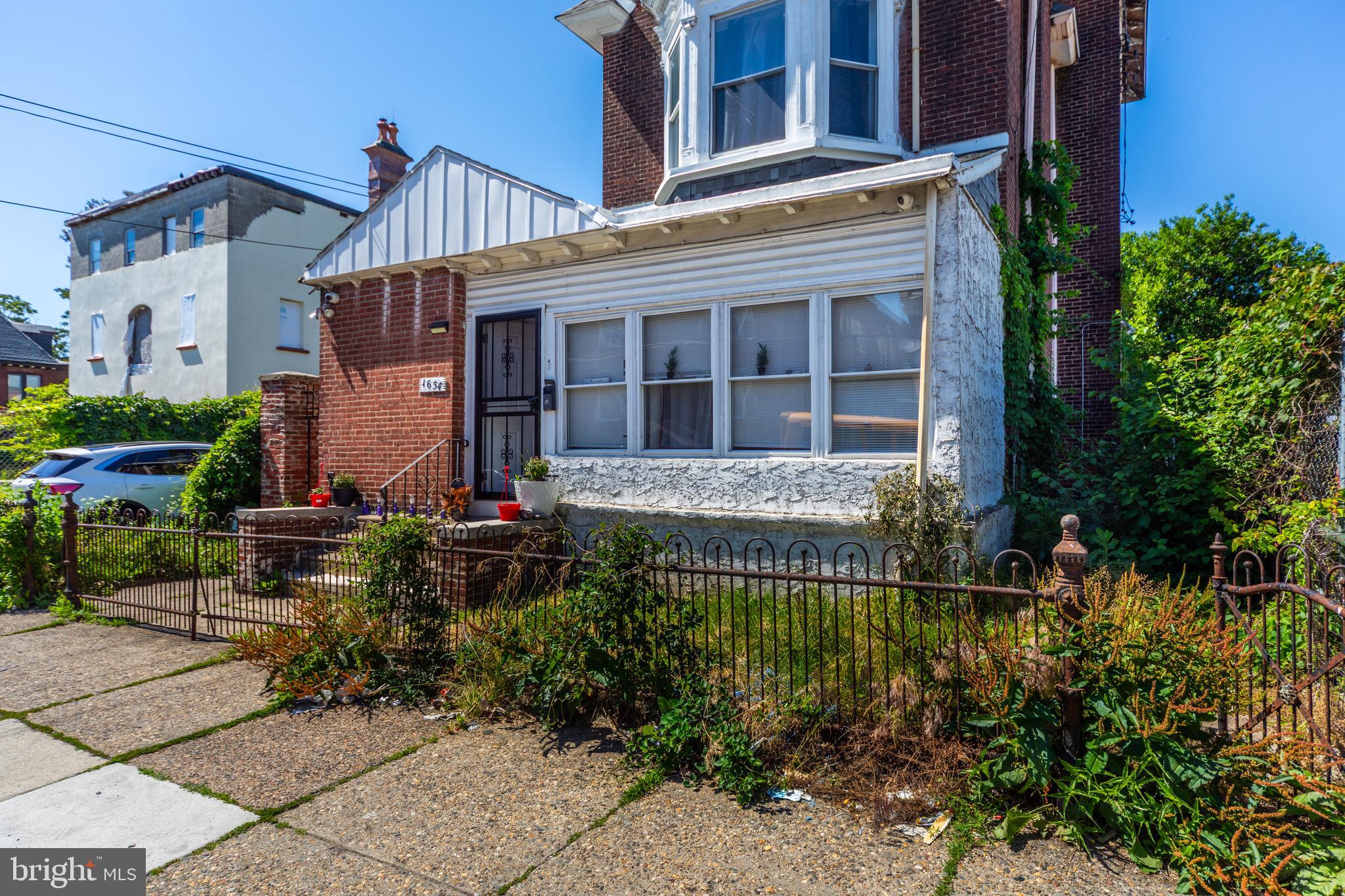 FRANKFORD - Commercial Sale
