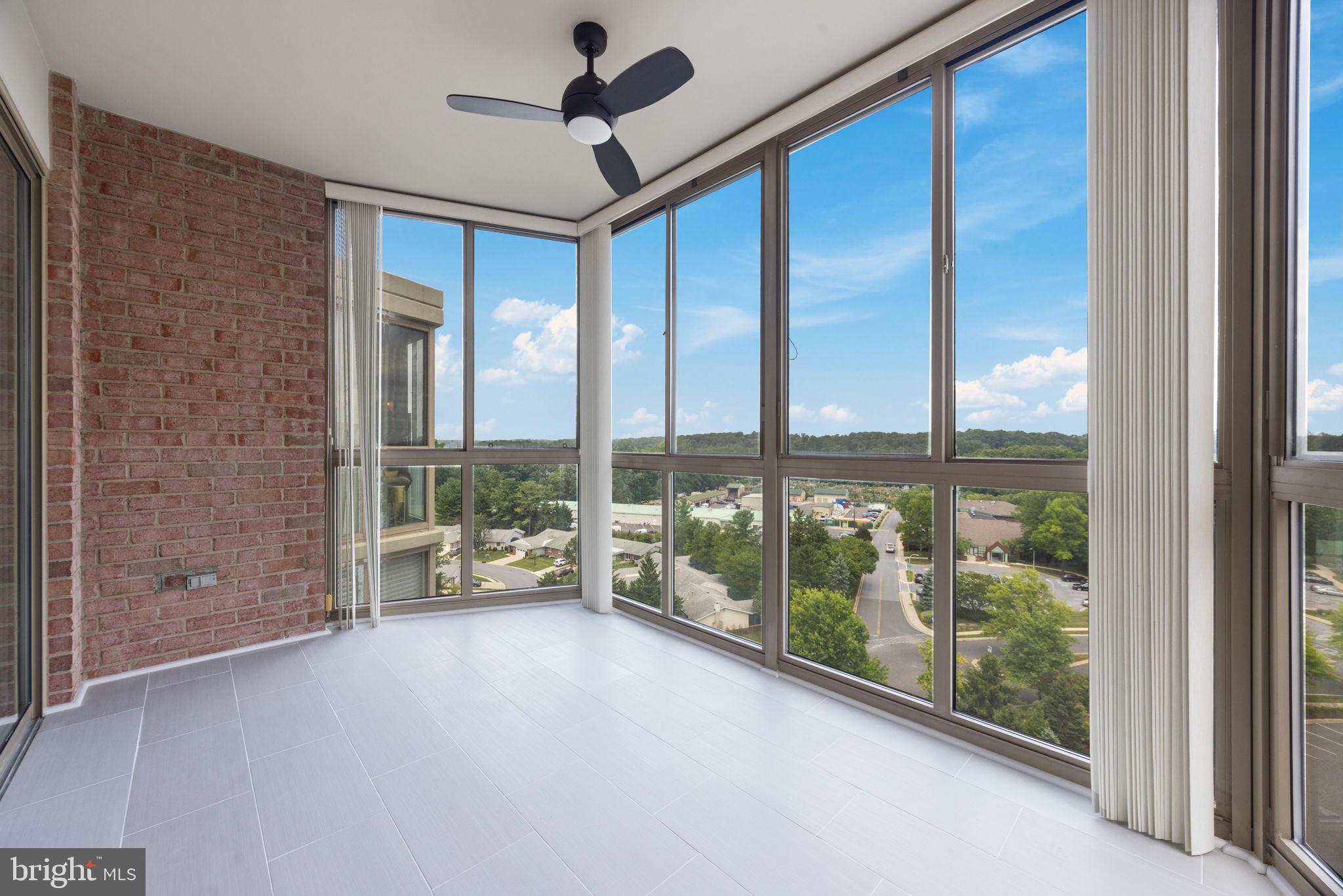 LEISURE WORLD - Residential