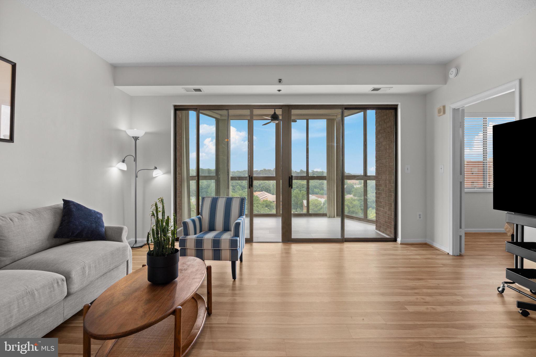 LEISURE WORLD - Residential