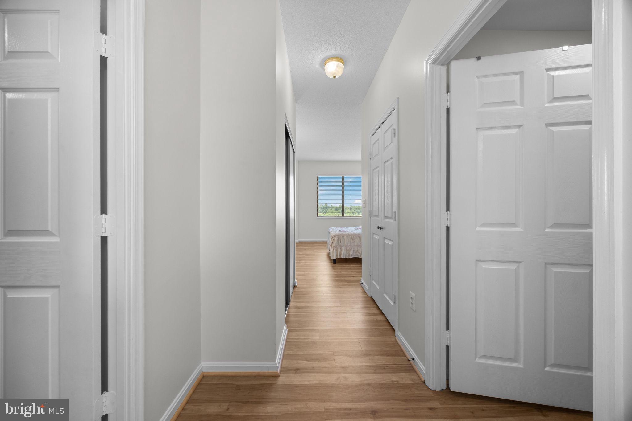LEISURE WORLD - Residential