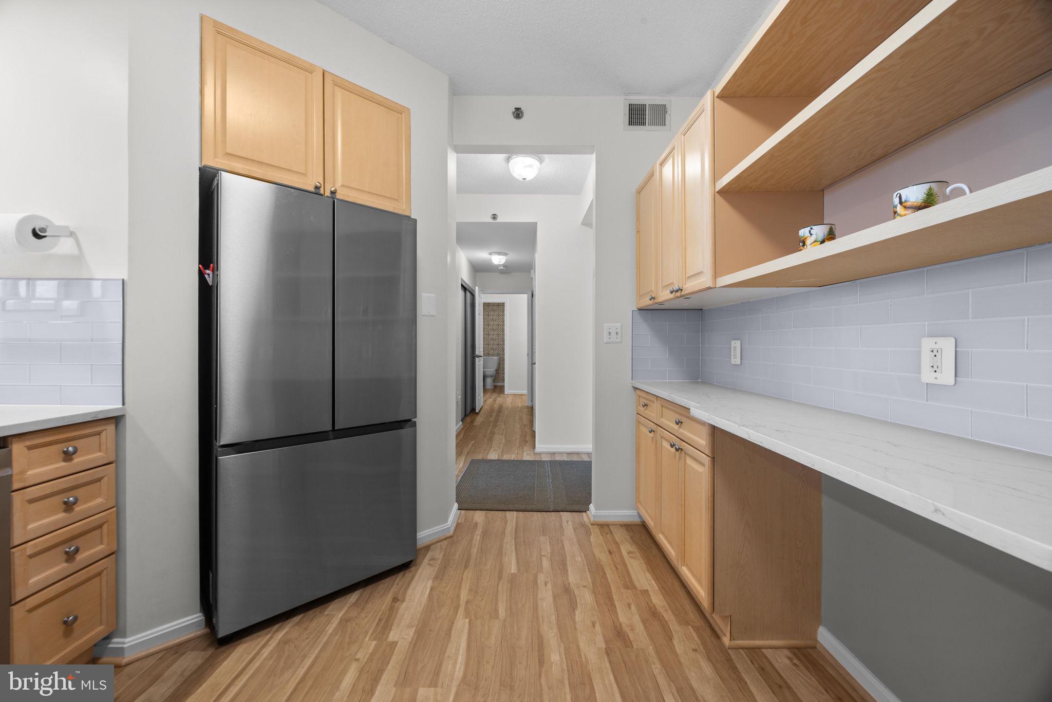 LEISURE WORLD - Residential