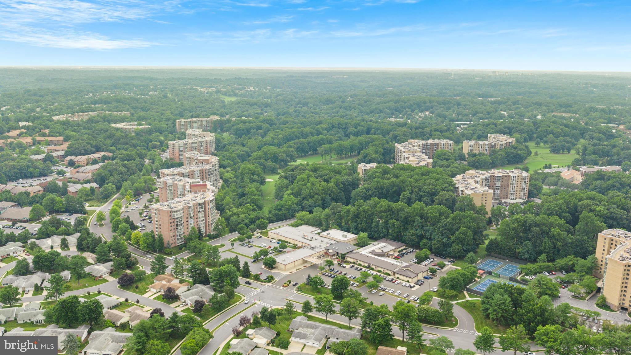 LEISURE WORLD - Residential