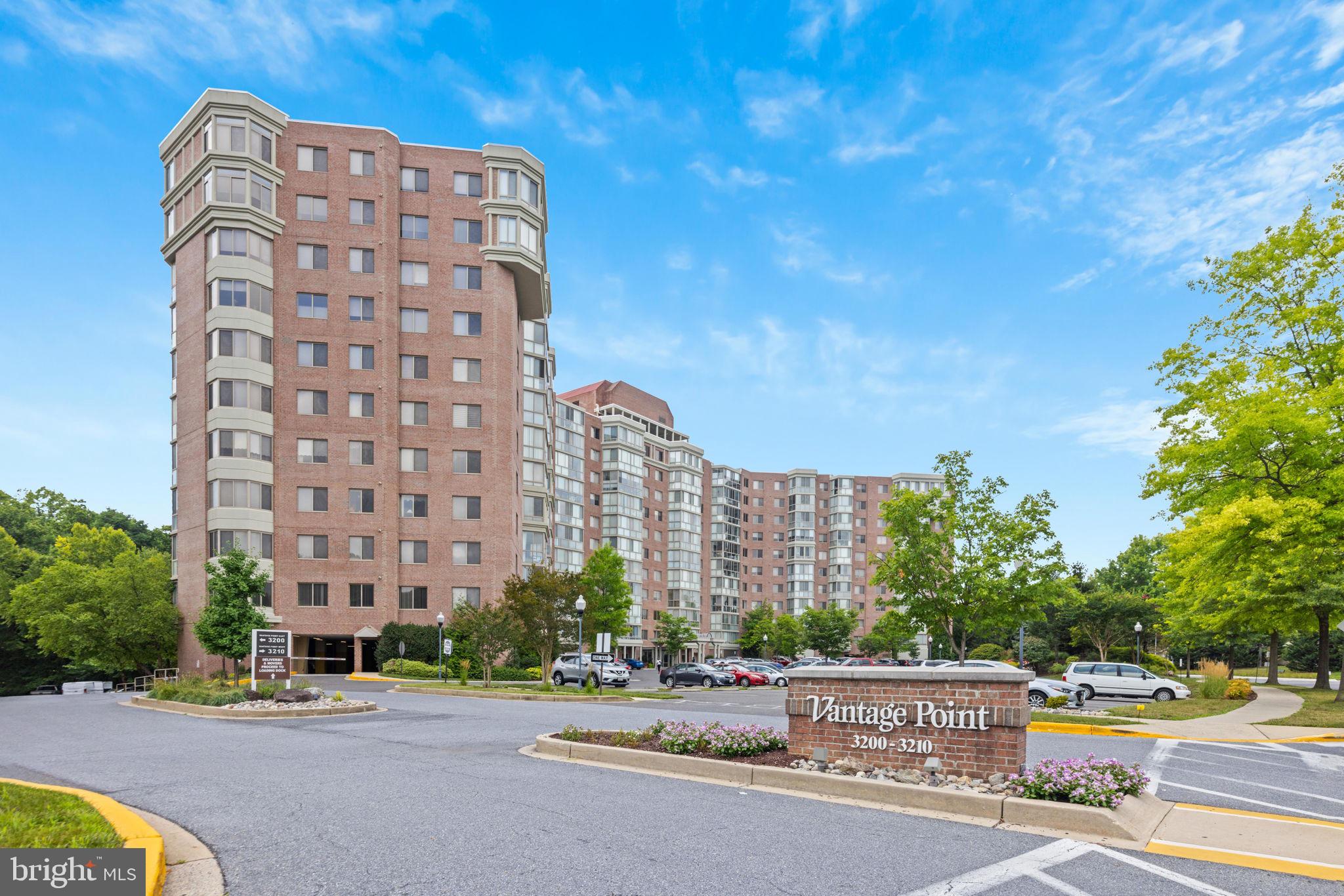 LEISURE WORLD - Residential