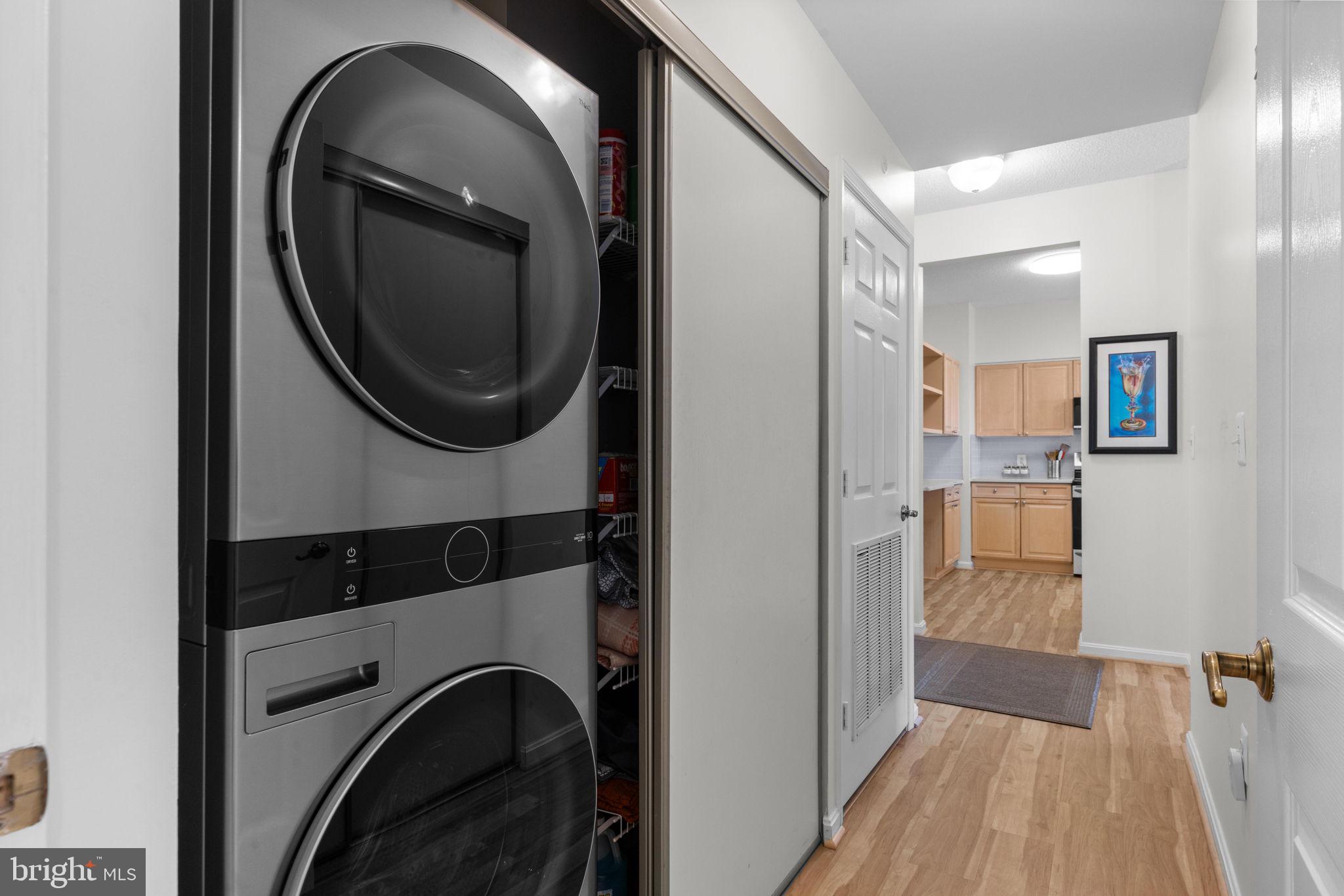 LEISURE WORLD - Residential