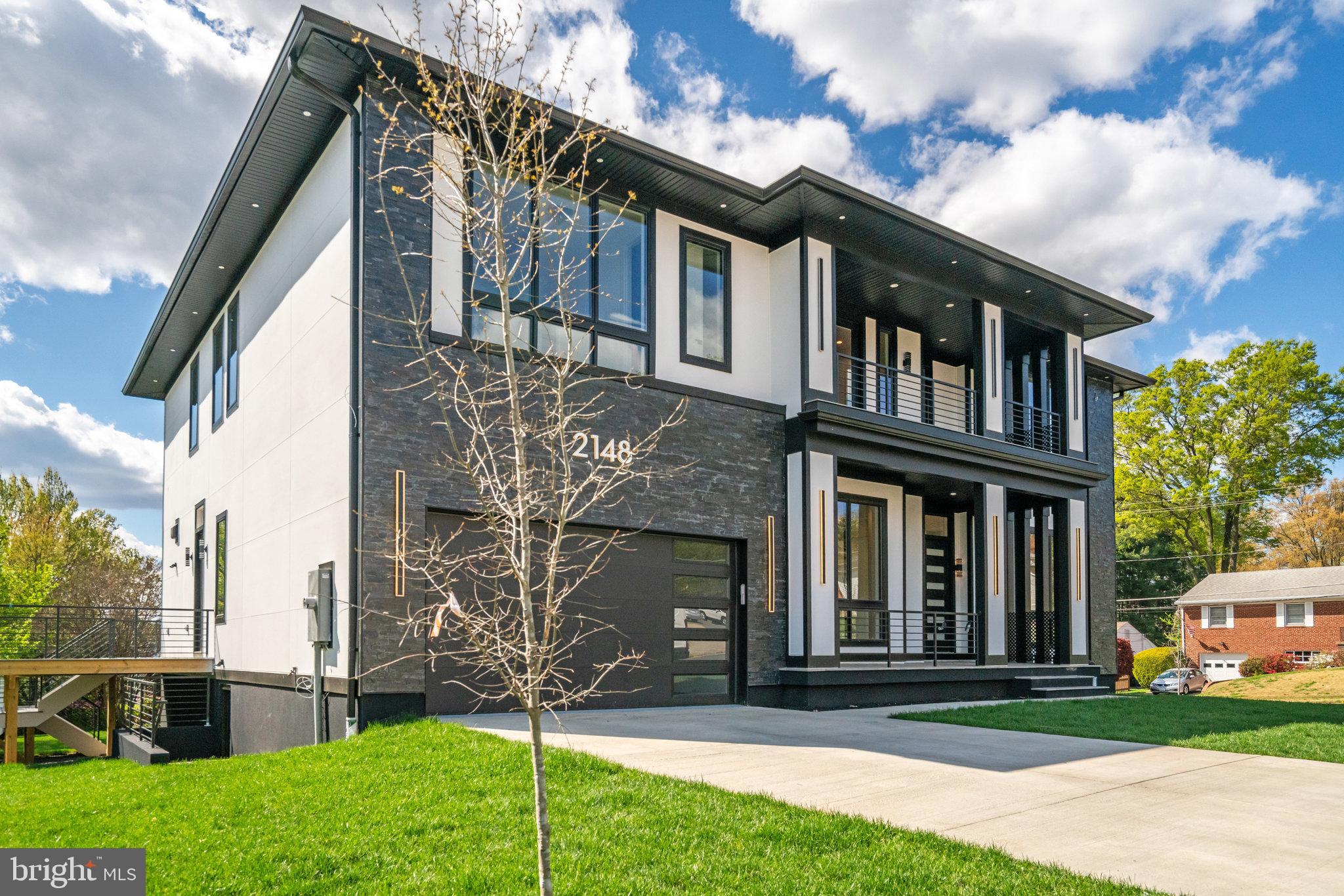 POWHATAN HILLS - Residential