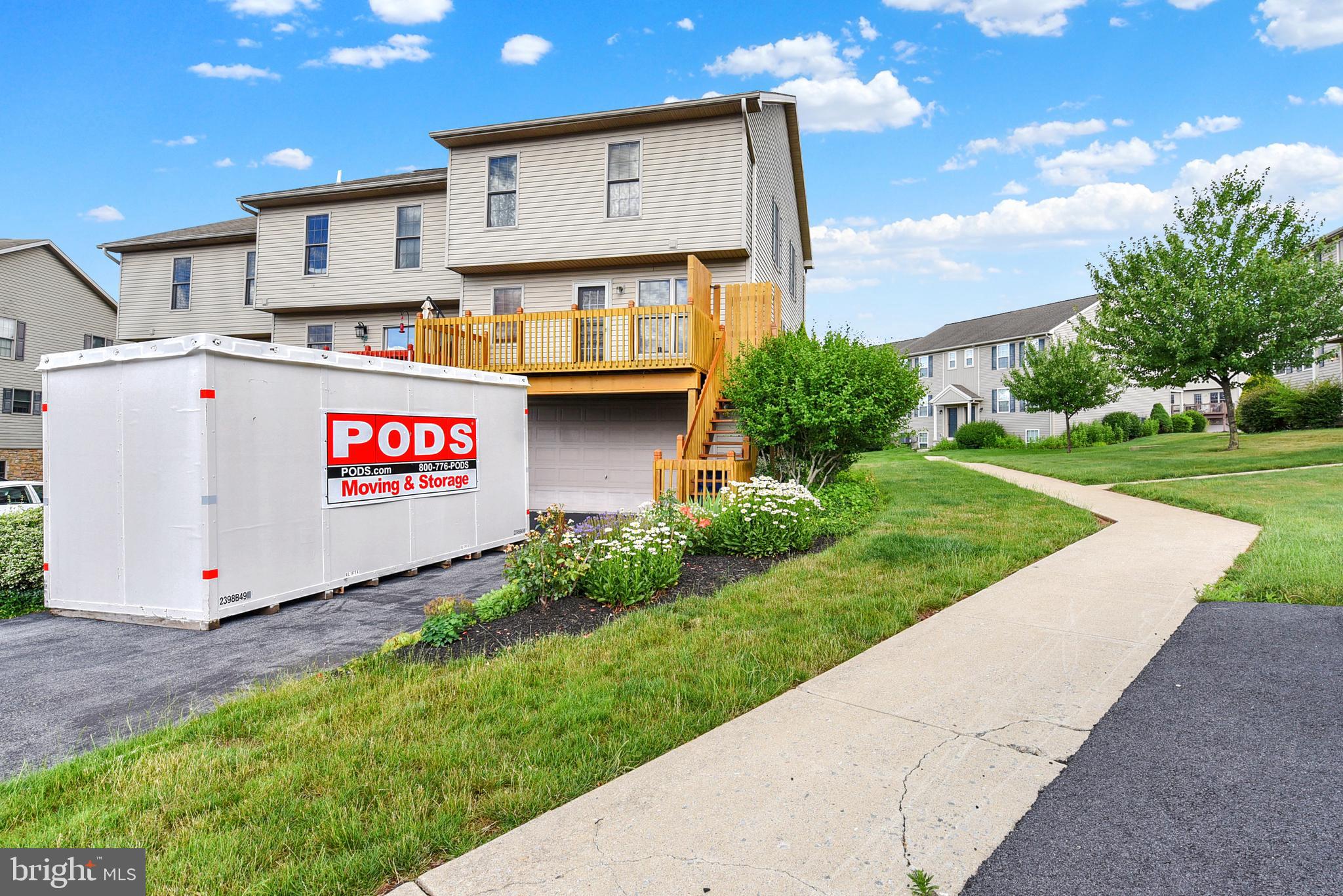 WOODRIDGE - Residential