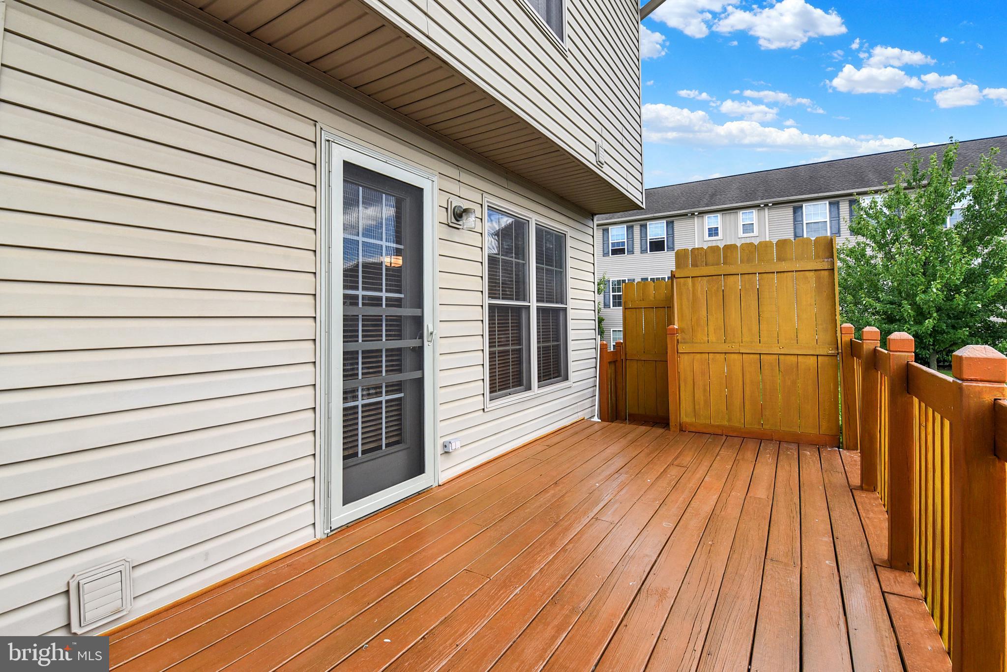 WOODRIDGE - Residential