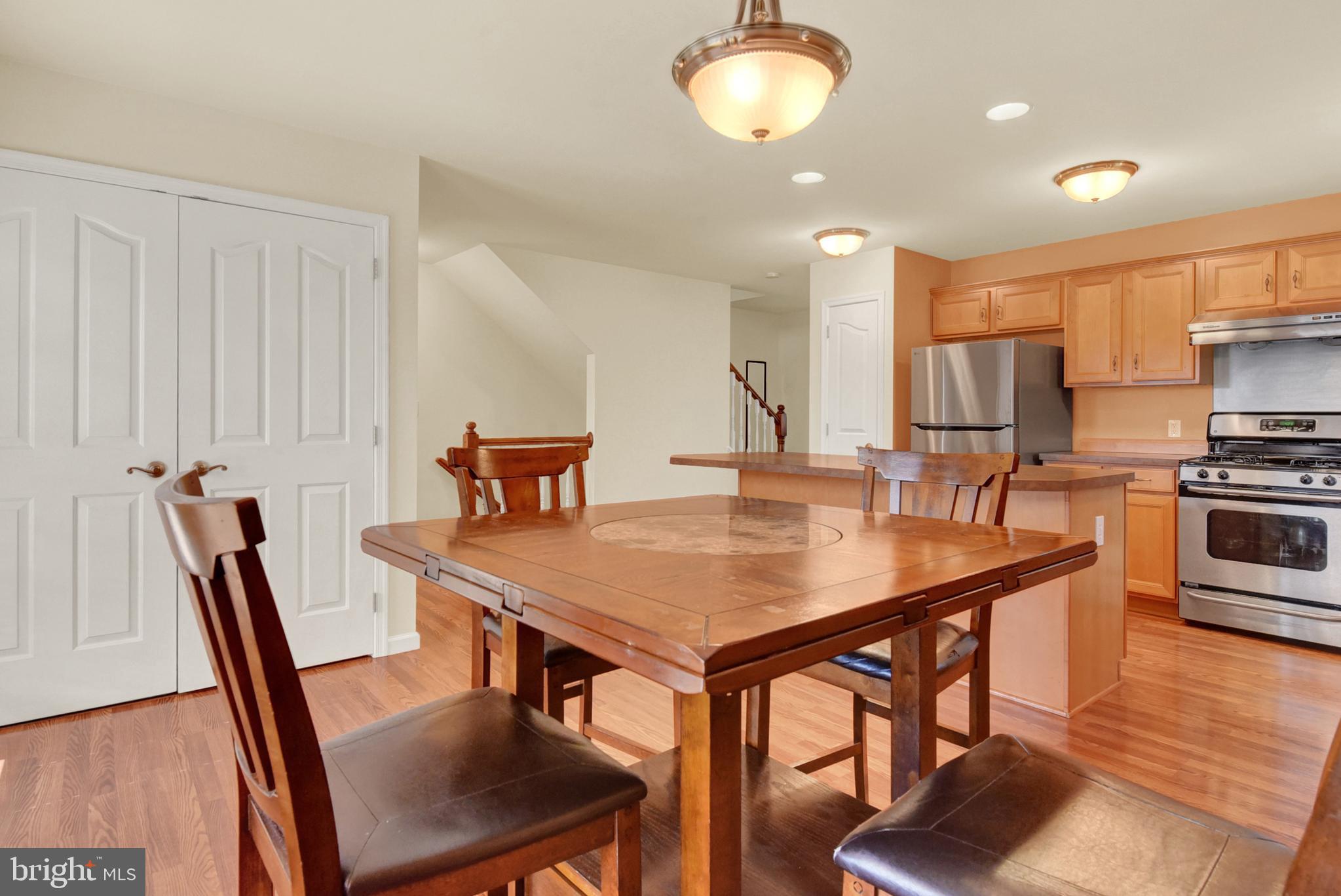 WOODRIDGE - Residential