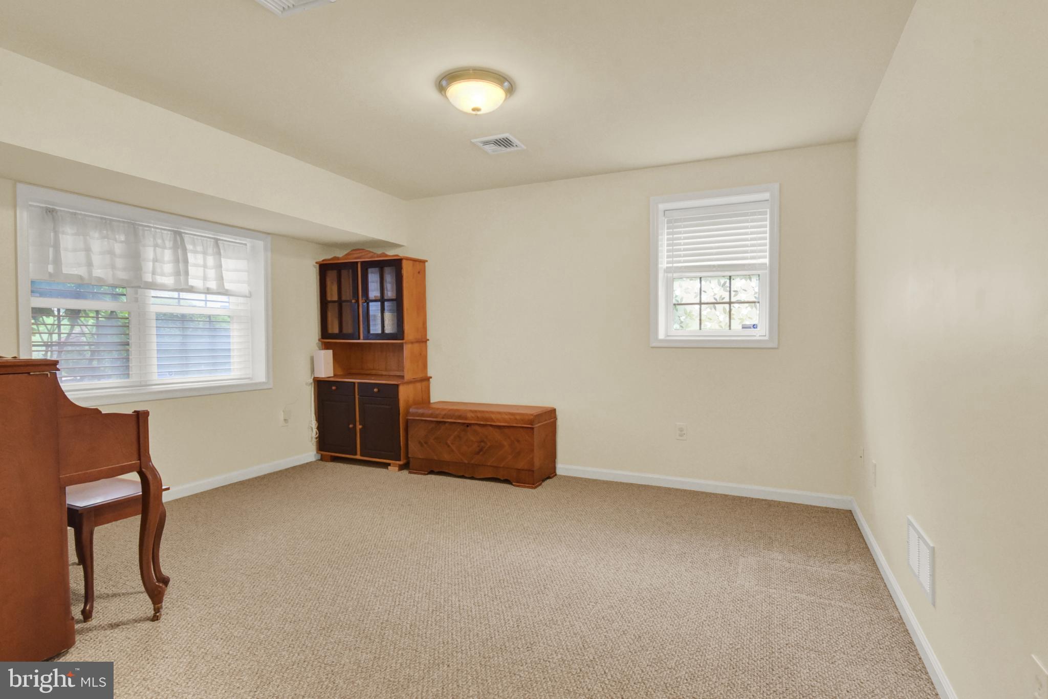 WOODRIDGE - Residential