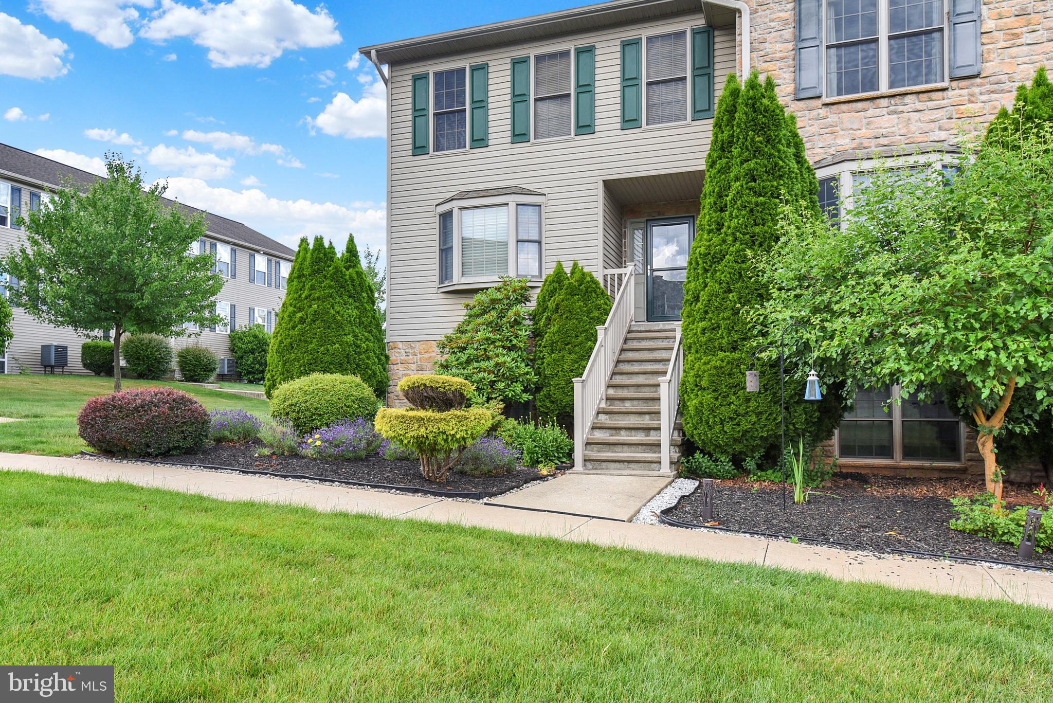 WOODRIDGE - Residential