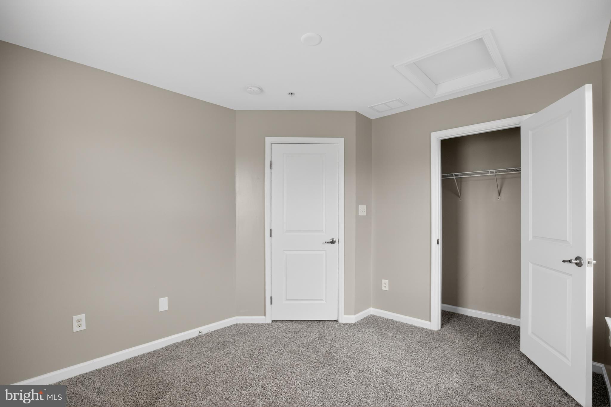 FIELDSIDE AT ST CHARLES - Residential
