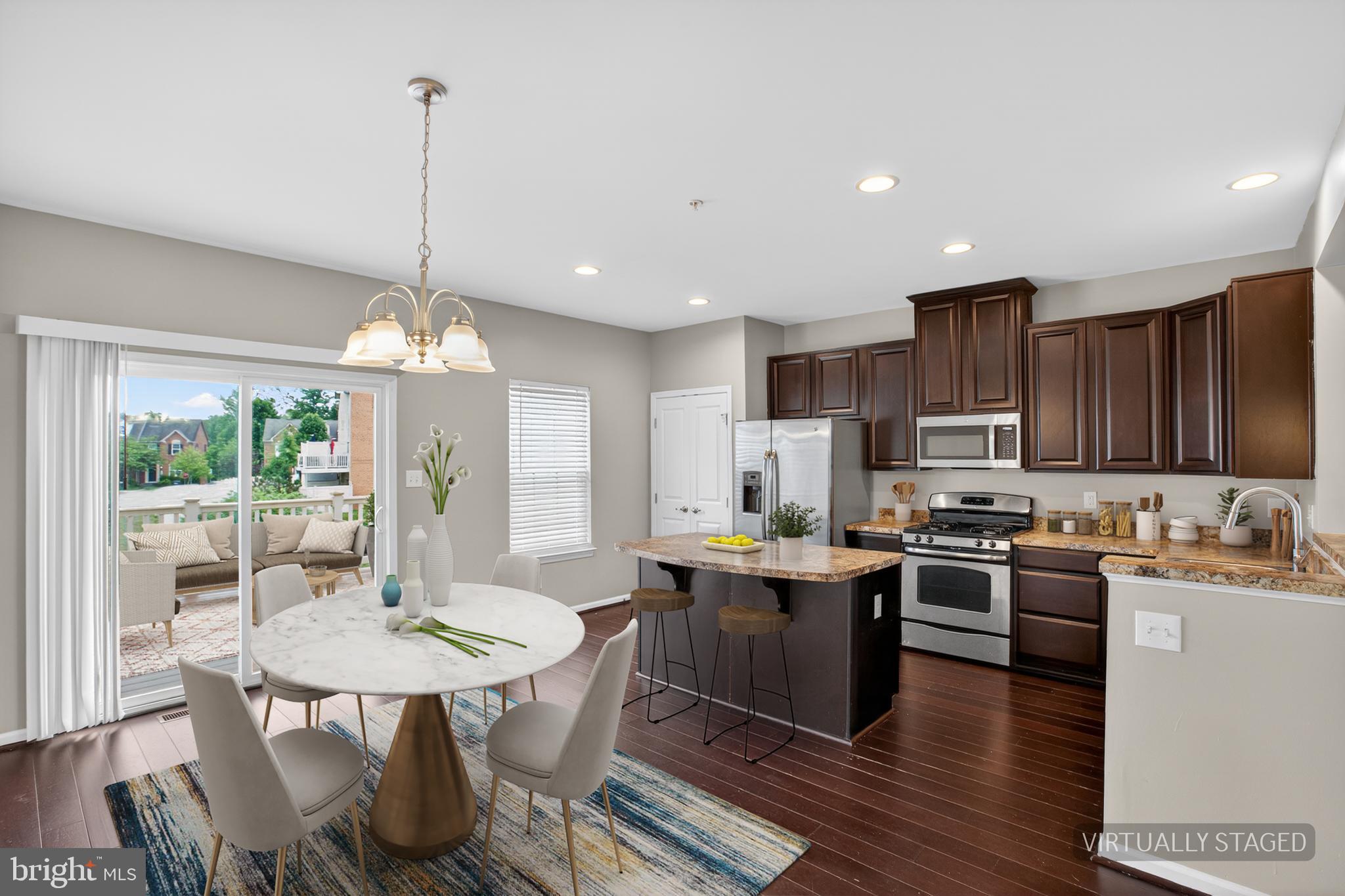 FIELDSIDE AT ST CHARLES - Residential