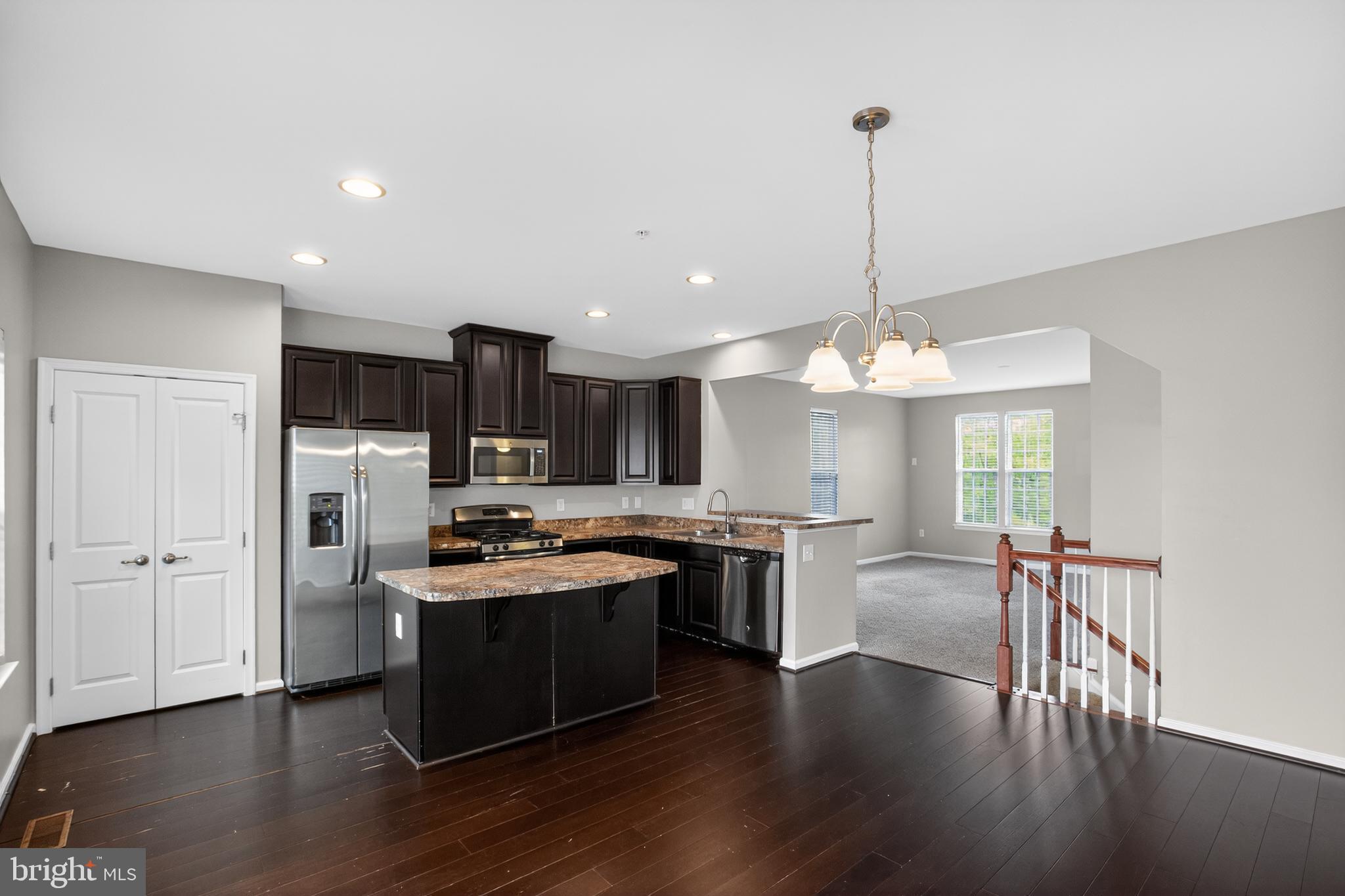 FIELDSIDE AT ST CHARLES - Residential