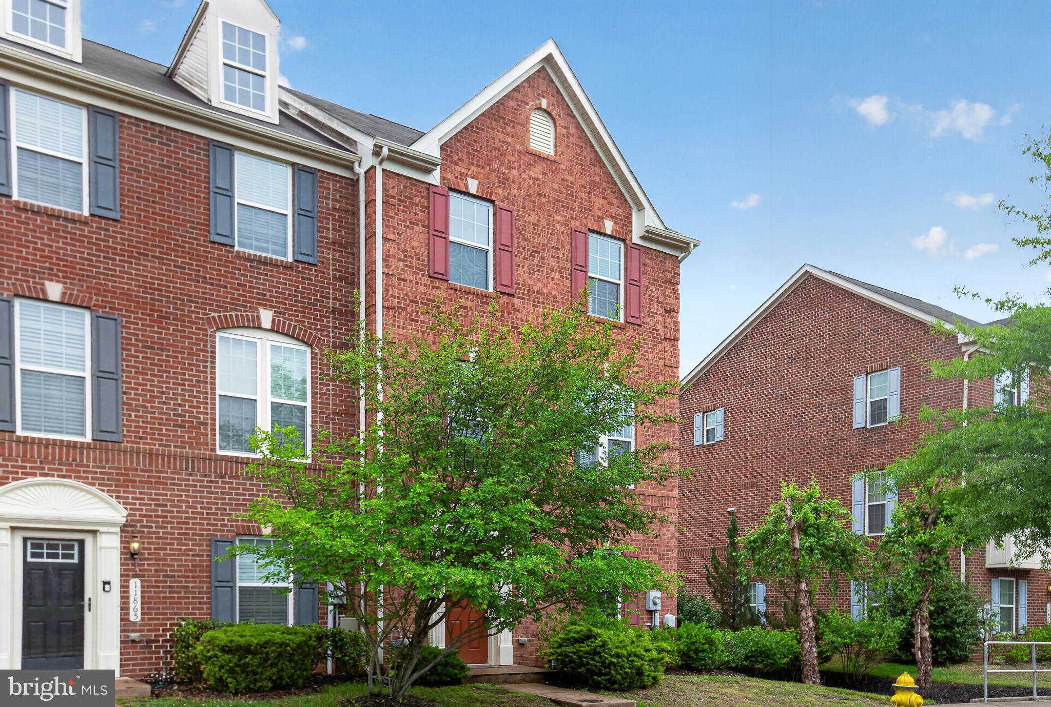 FIELDSIDE AT ST CHARLES - Residential