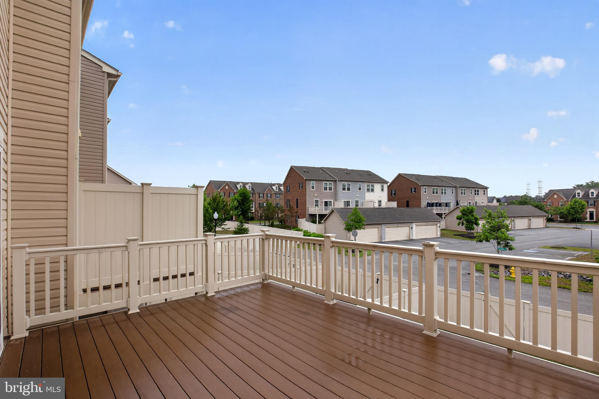 FIELDSIDE AT ST CHARLES - Residential