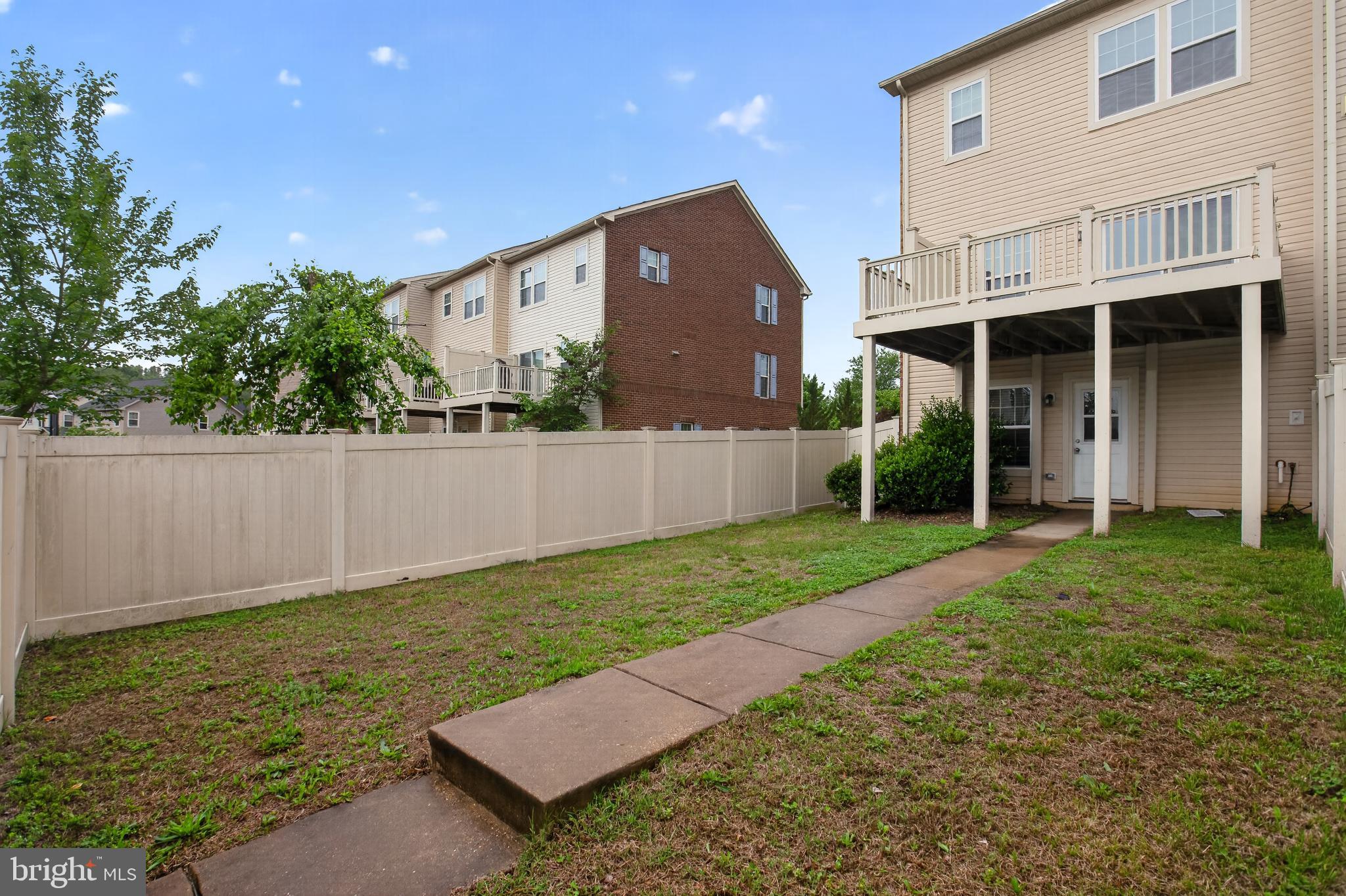 FIELDSIDE AT ST CHARLES - Residential