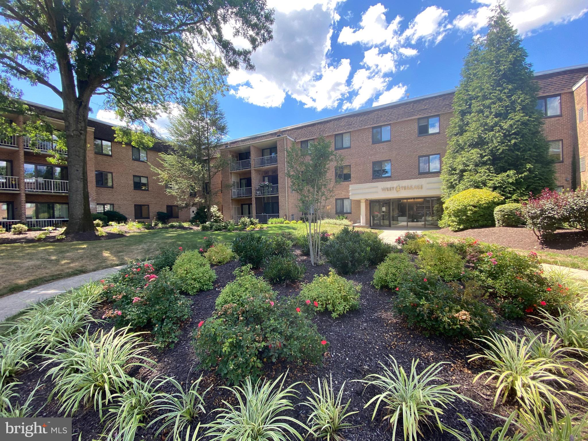 OAK HILL - Residential