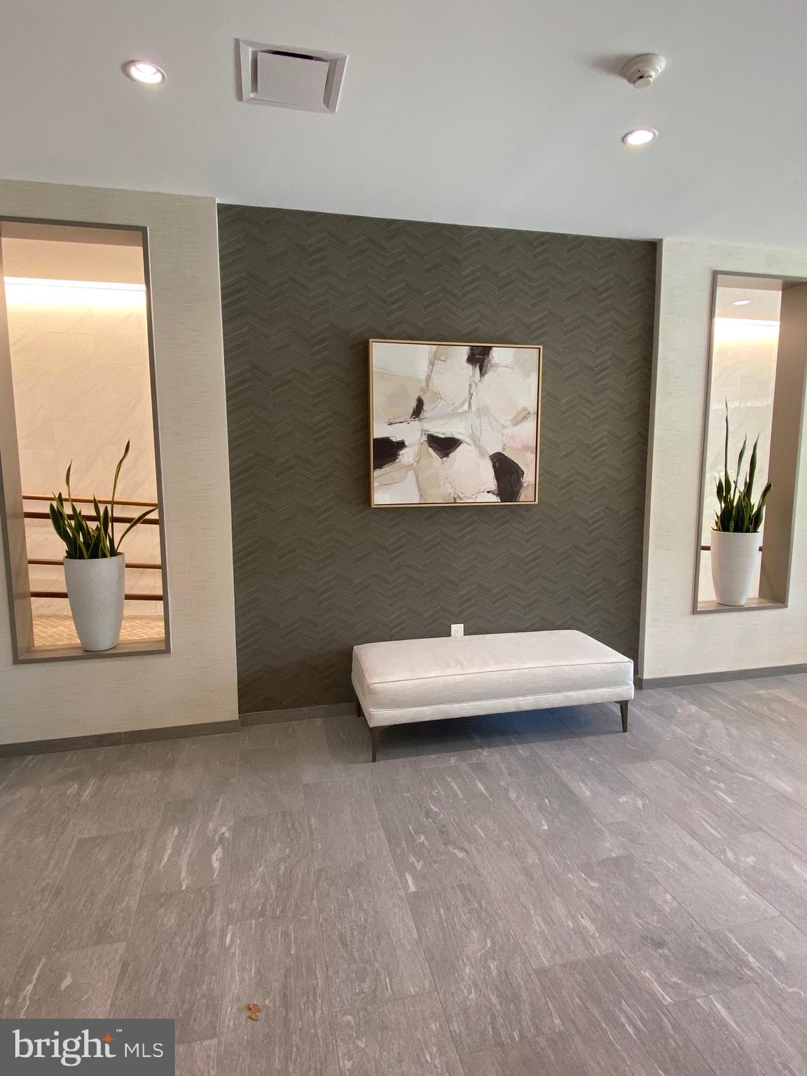OAK HILL - Residential