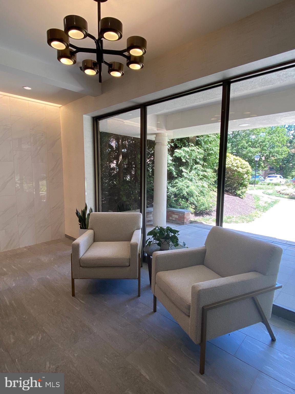 OAK HILL - Residential