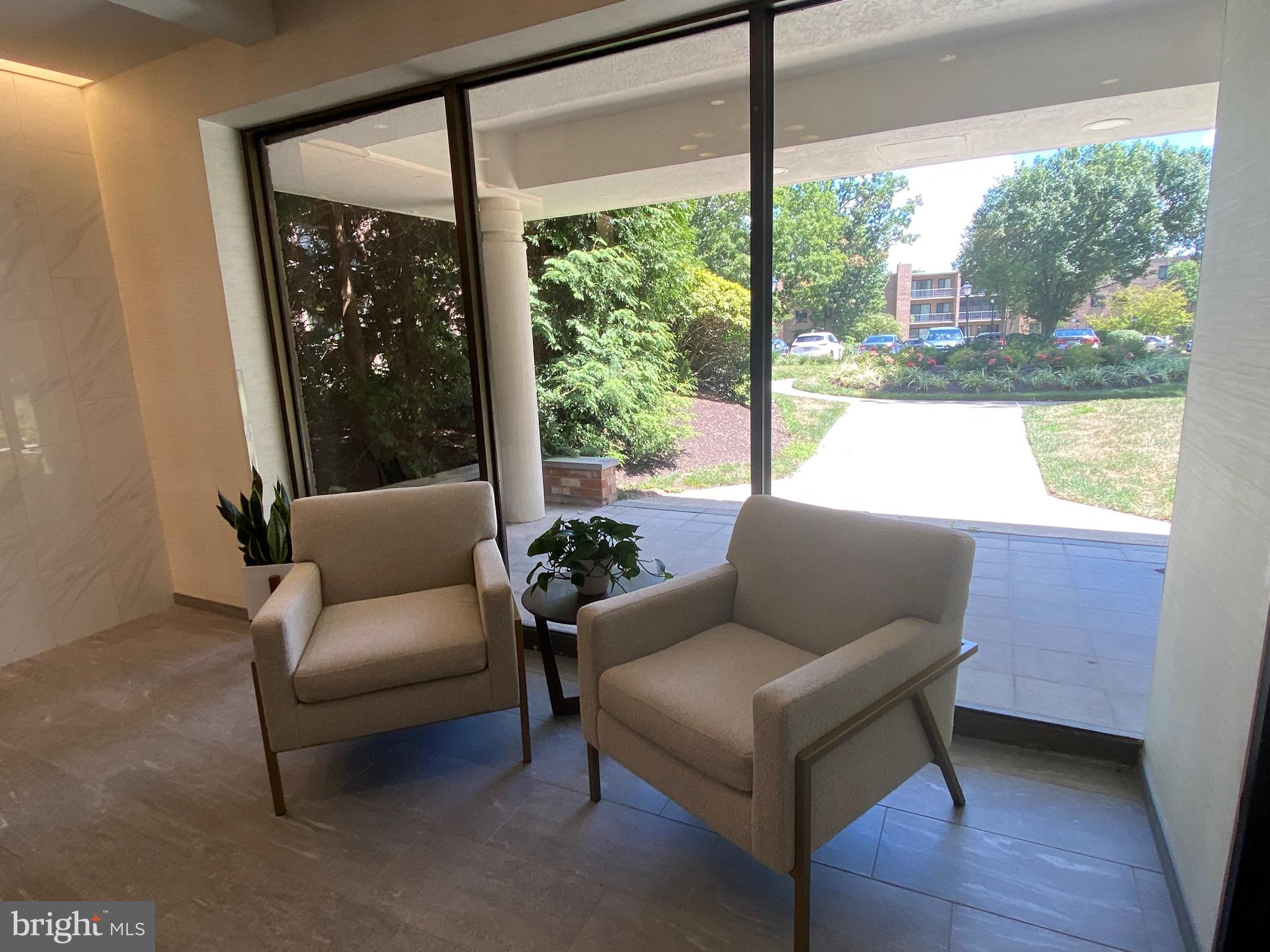 OAK HILL - Residential