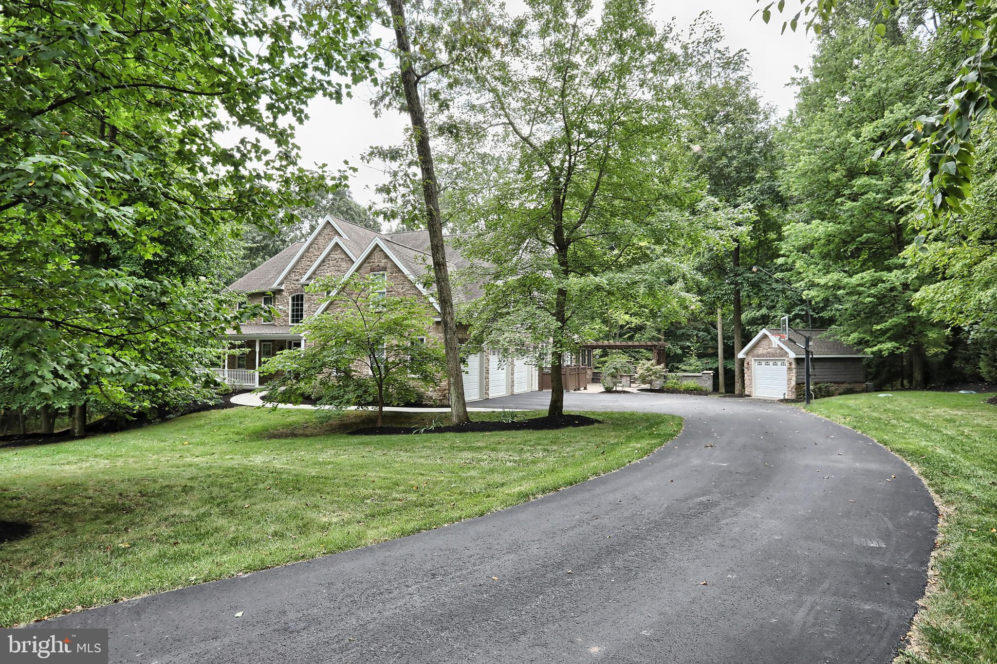 THE ESTATES OF FOREST RIDGE - Residential