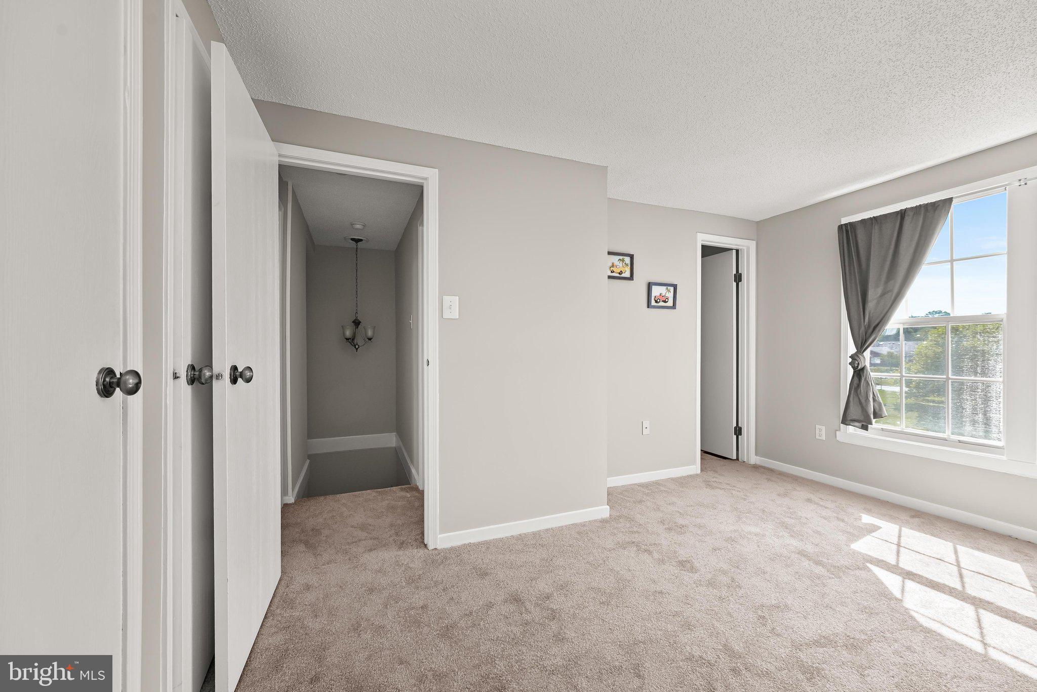 ROLLING MEADOWS - Residential