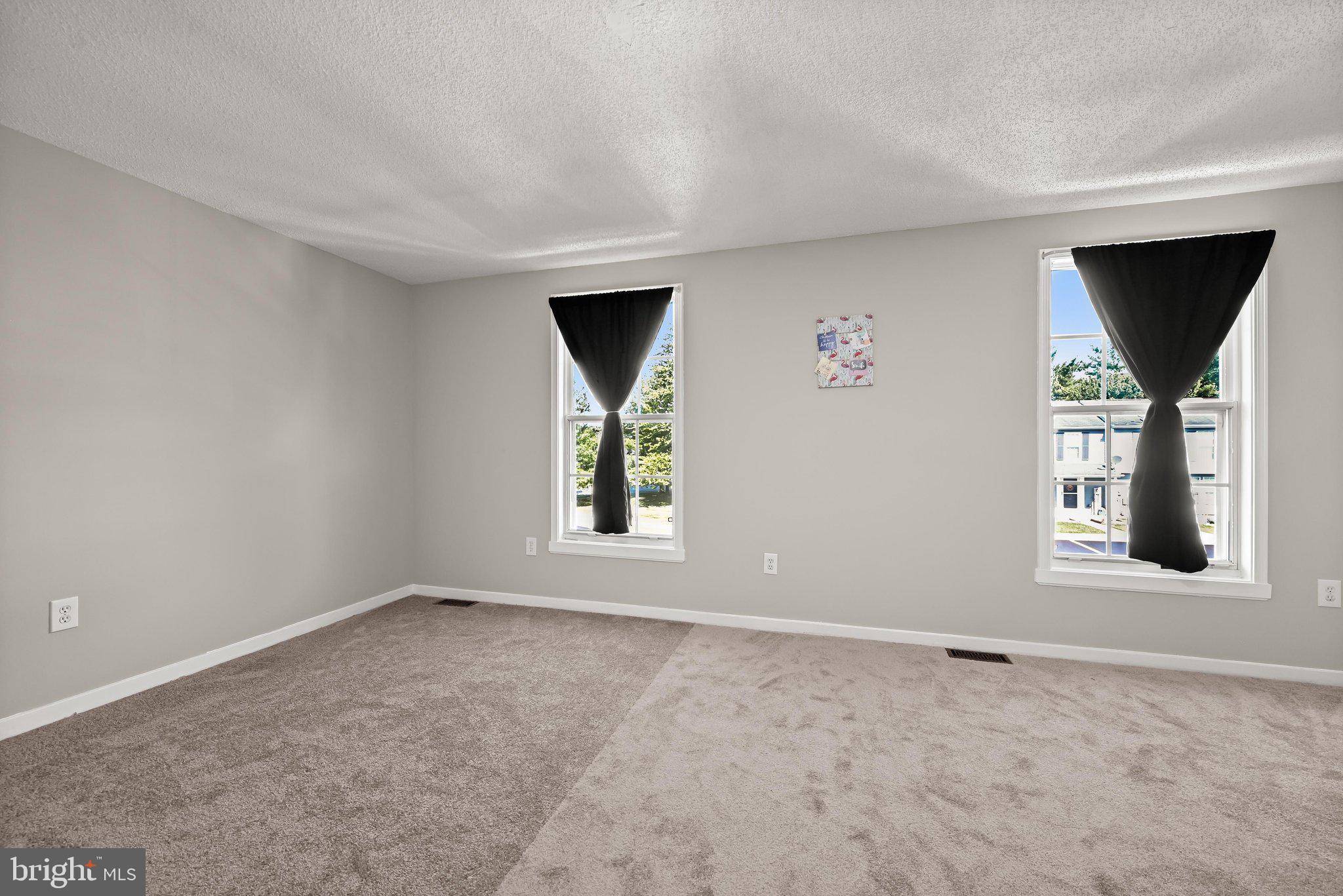 ROLLING MEADOWS - Residential