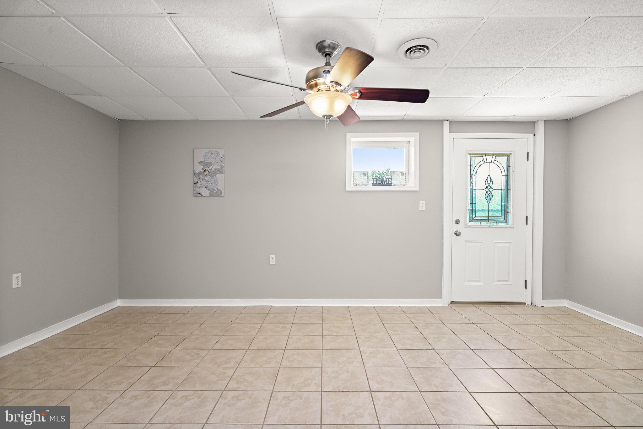 ROLLING MEADOWS - Residential
