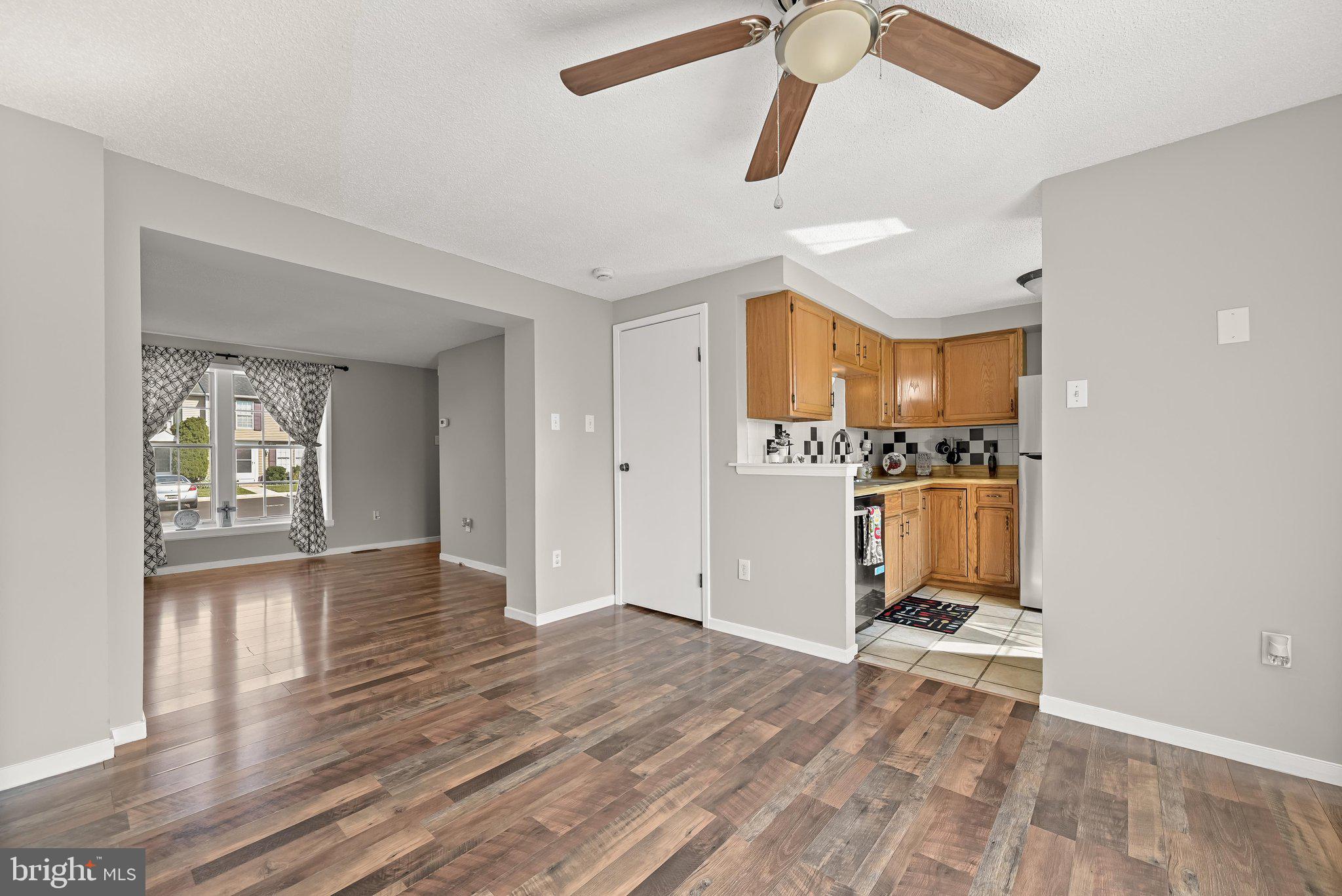 ROLLING MEADOWS - Residential