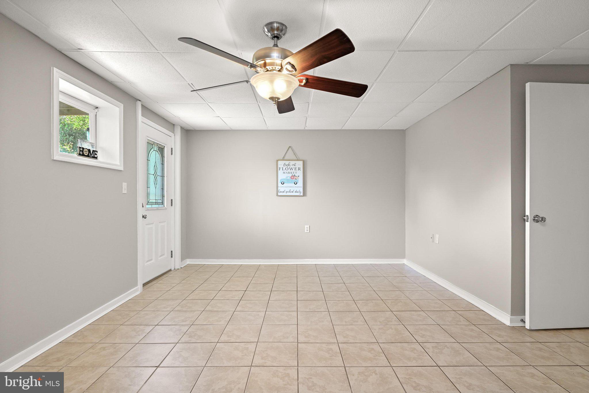 ROLLING MEADOWS - Residential