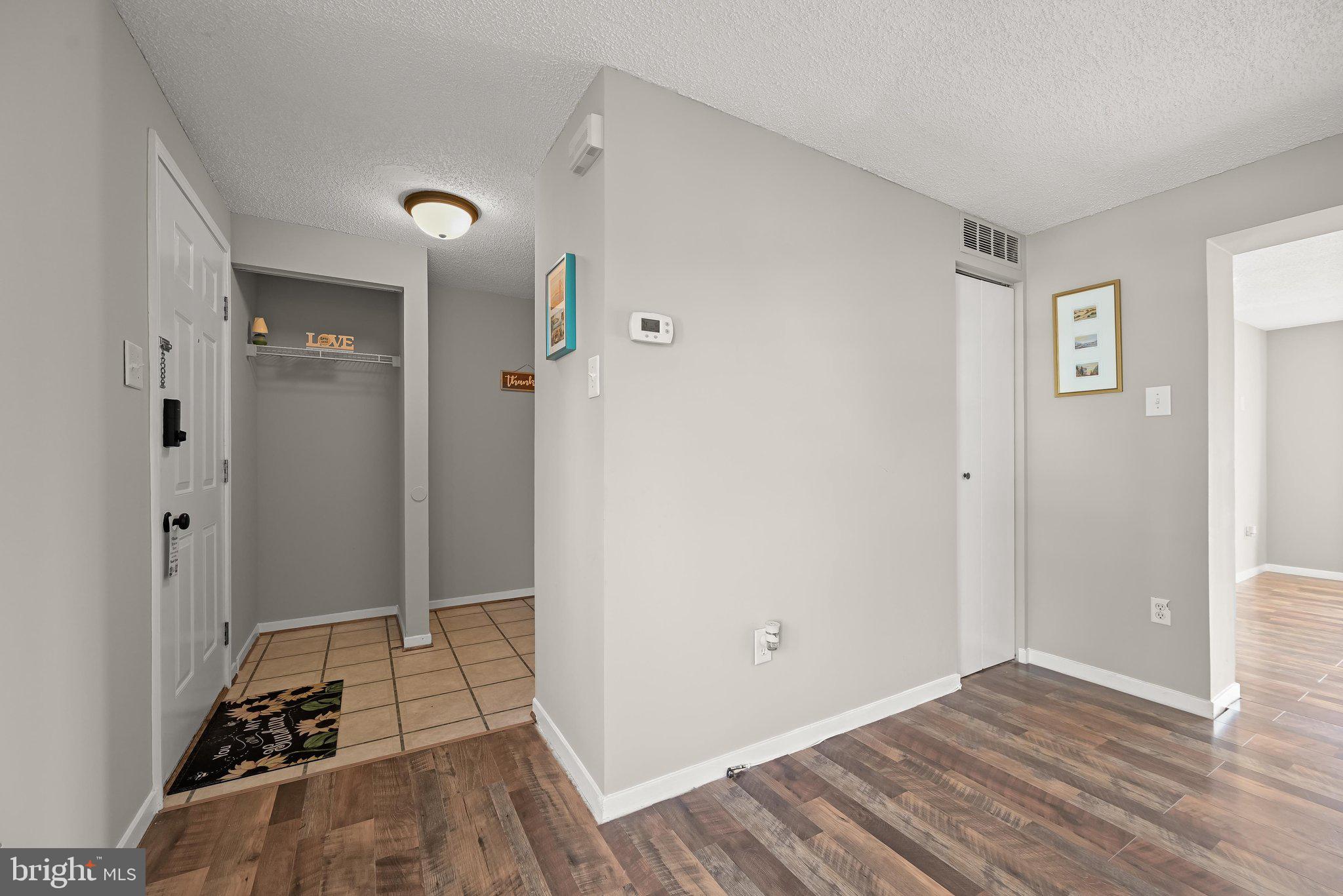 ROLLING MEADOWS - Residential