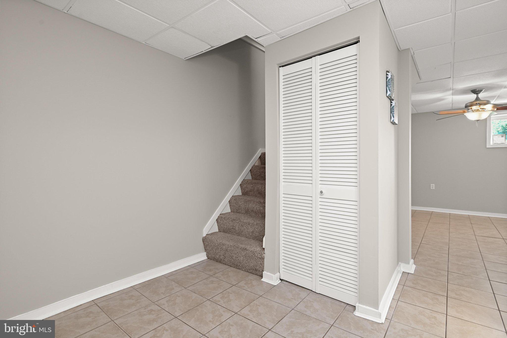 ROLLING MEADOWS - Residential